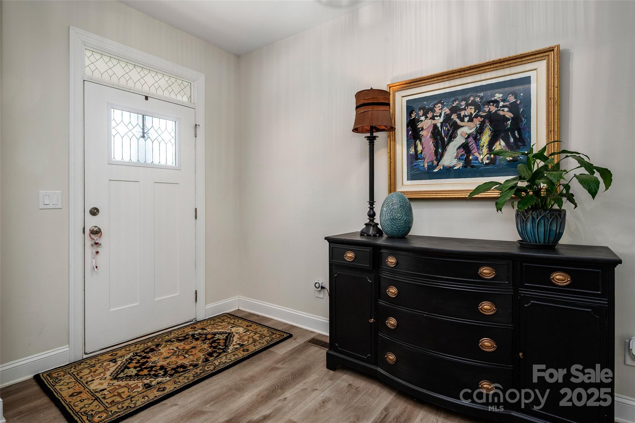 8209 Bella Vista Court Property Photo 6