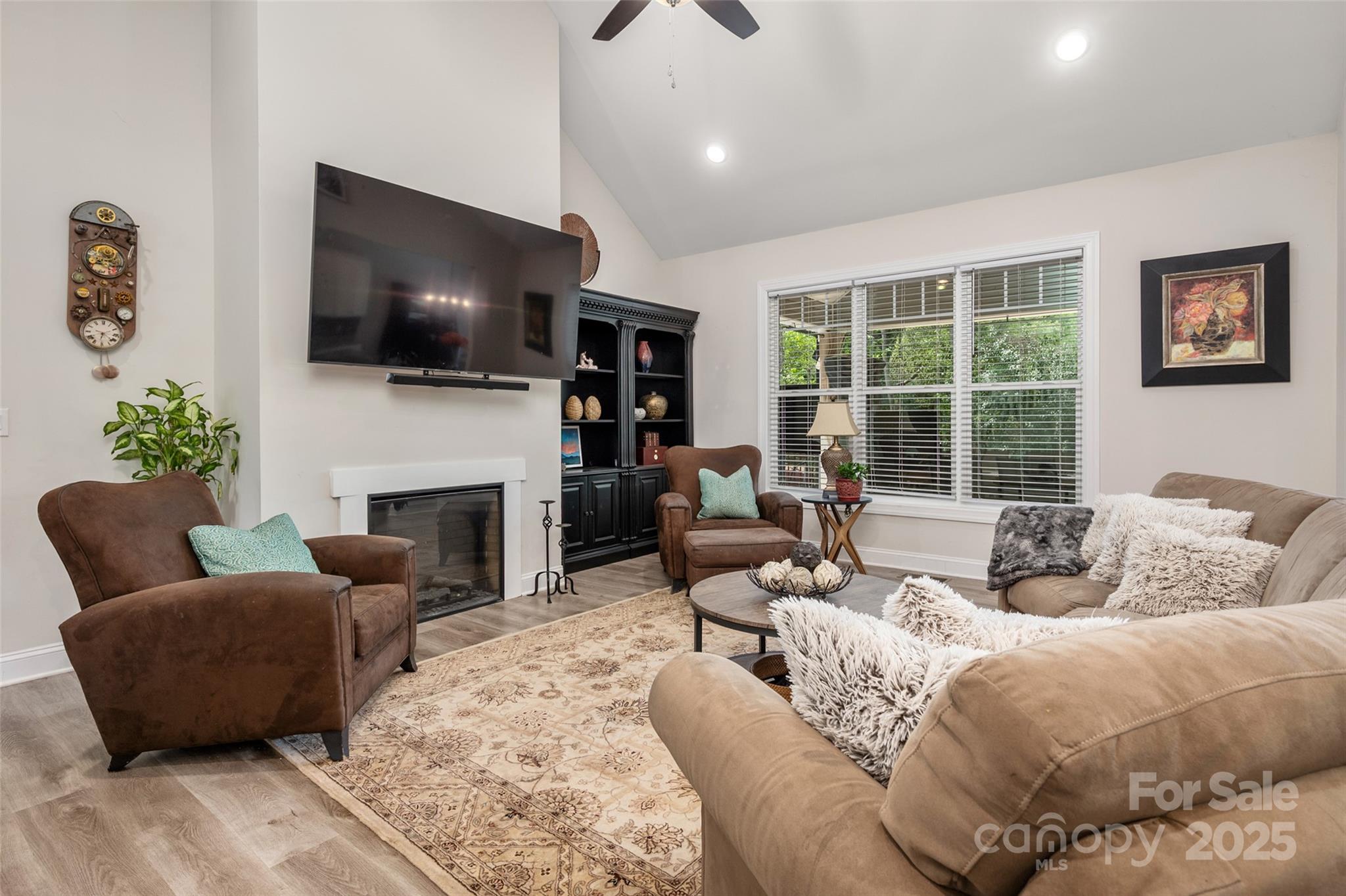 8209 Bella Vista Court Property Photo 18