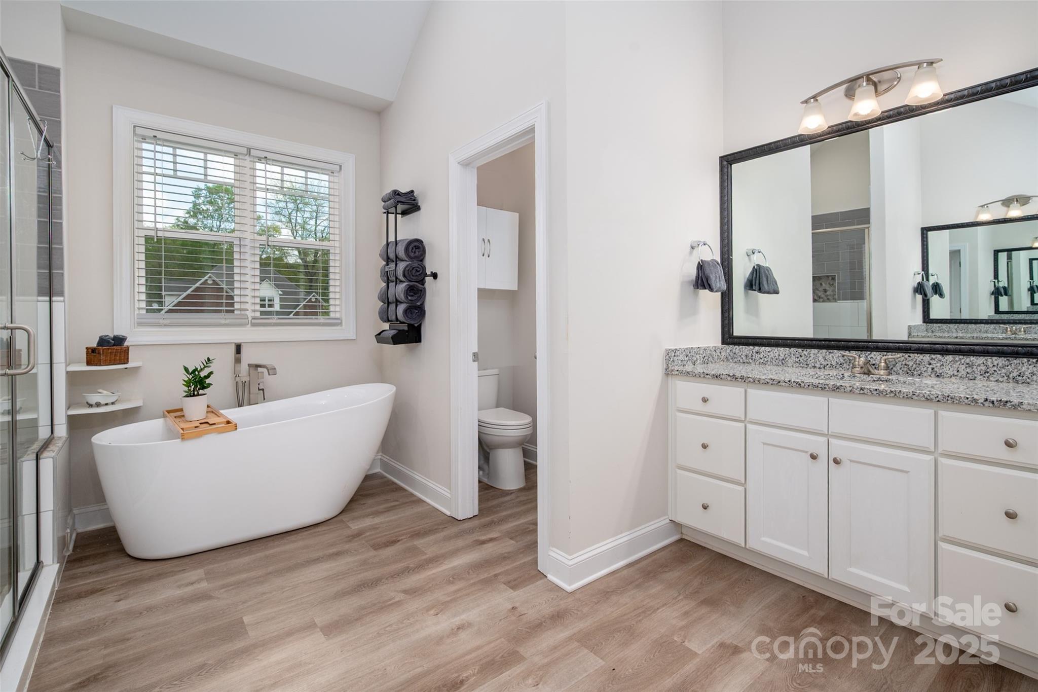 8209 Bella Vista Court Property Photo 25