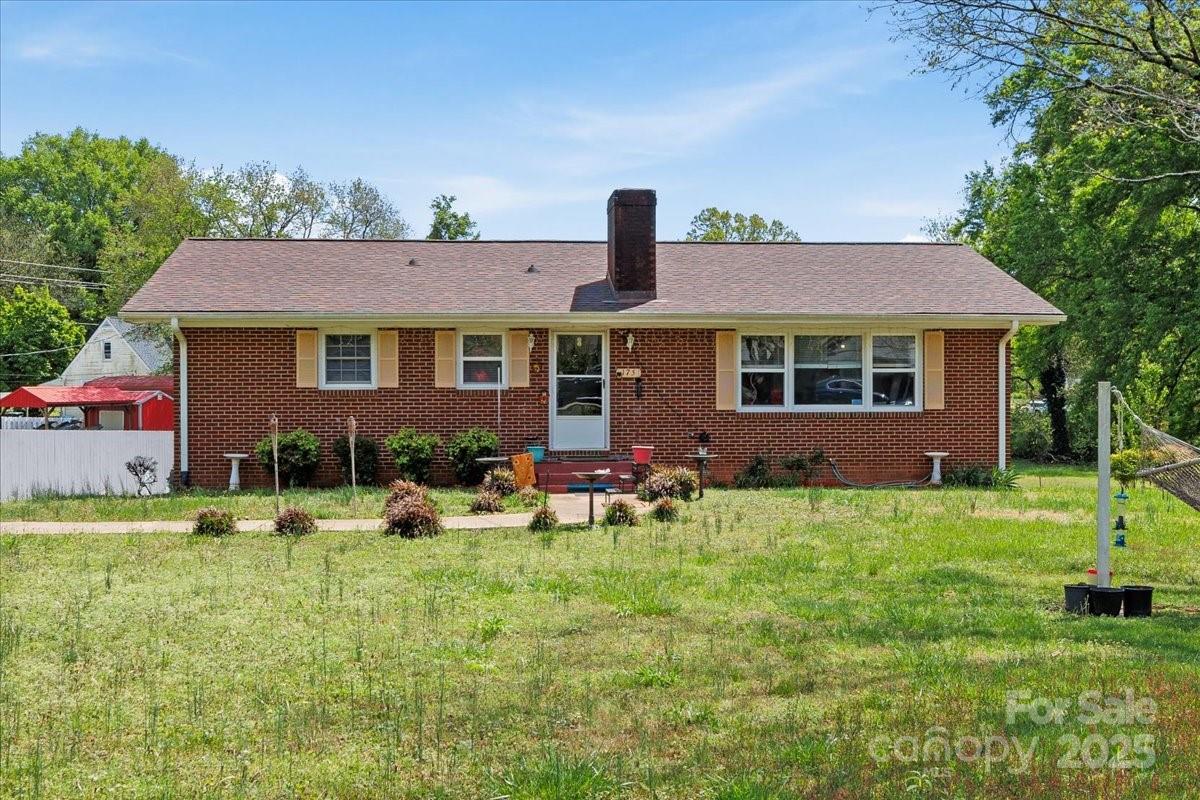 175 Neita Drive Property Photo 1