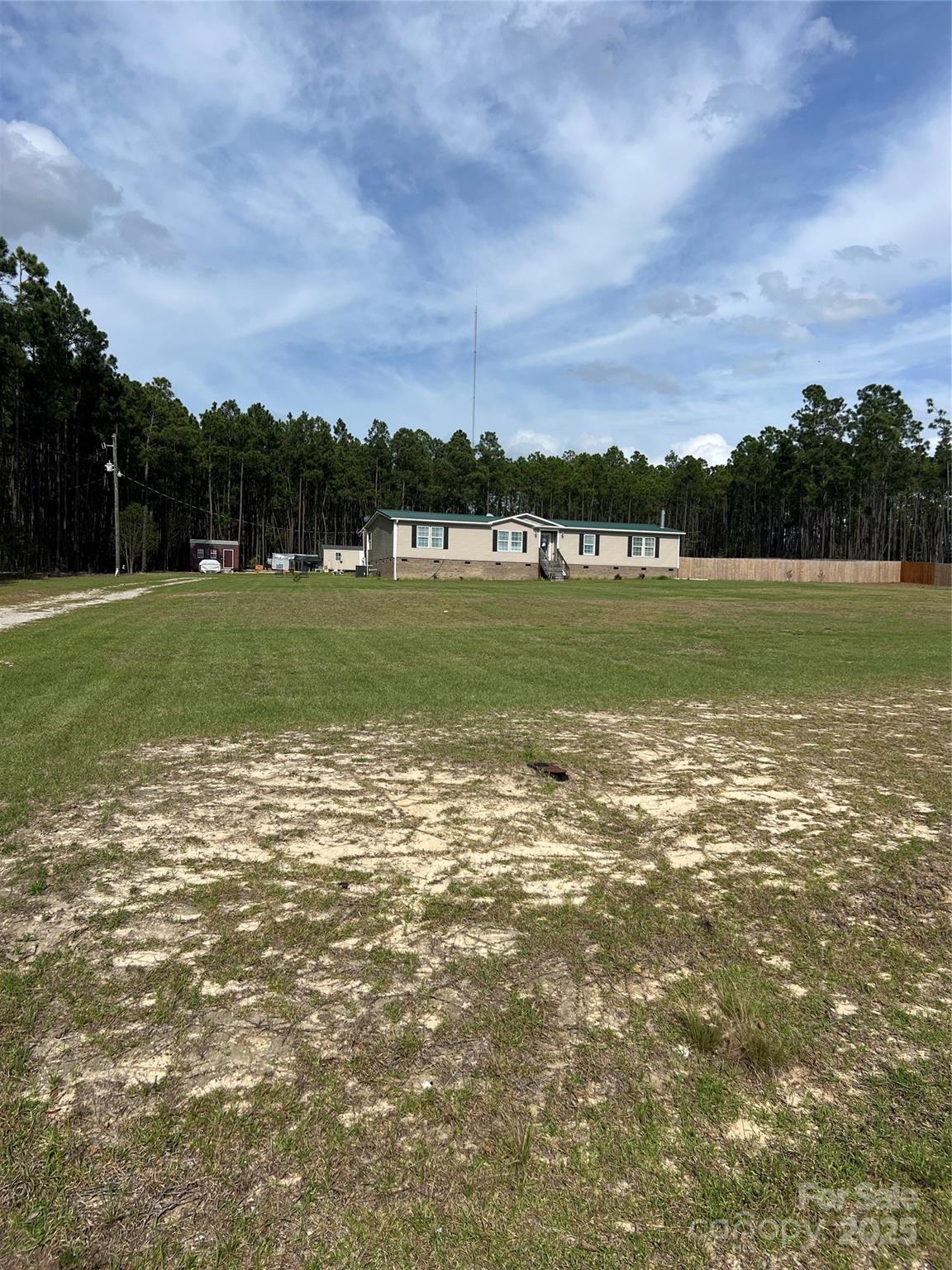 6883 Airport Road Property Photo