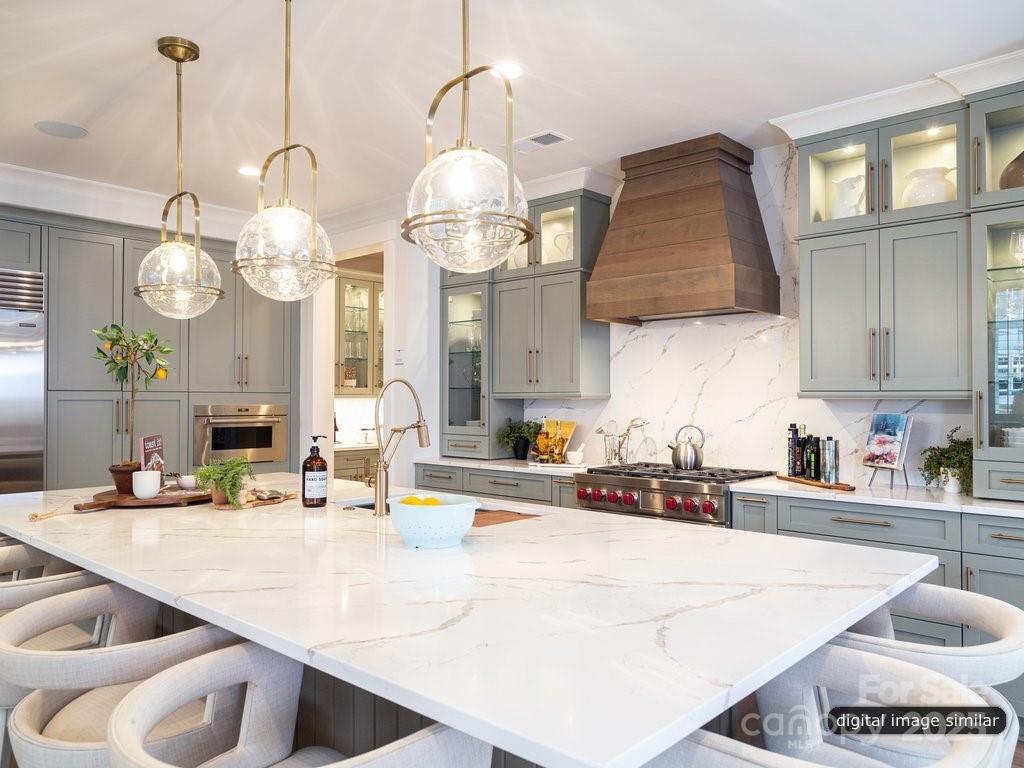 8805 Wingard Drive Property Photo 3