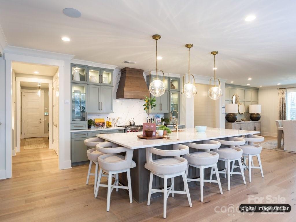 8805 Wingard Drive Property Photo 4