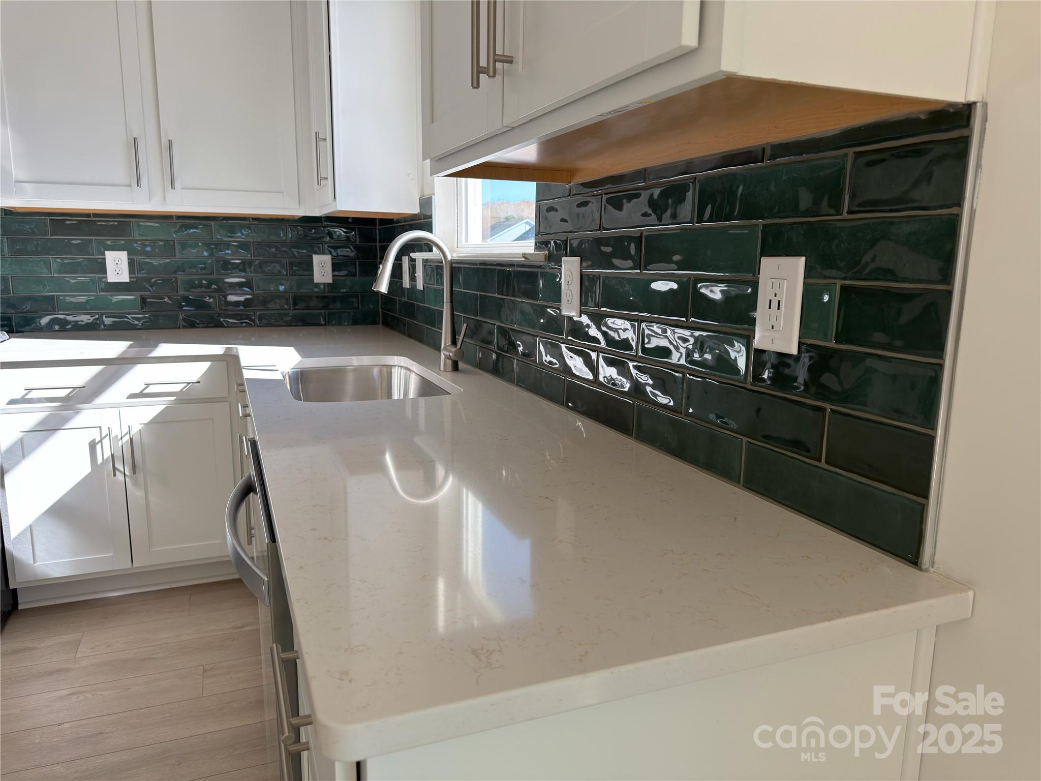 391 Lancashire Court Property Photo 11