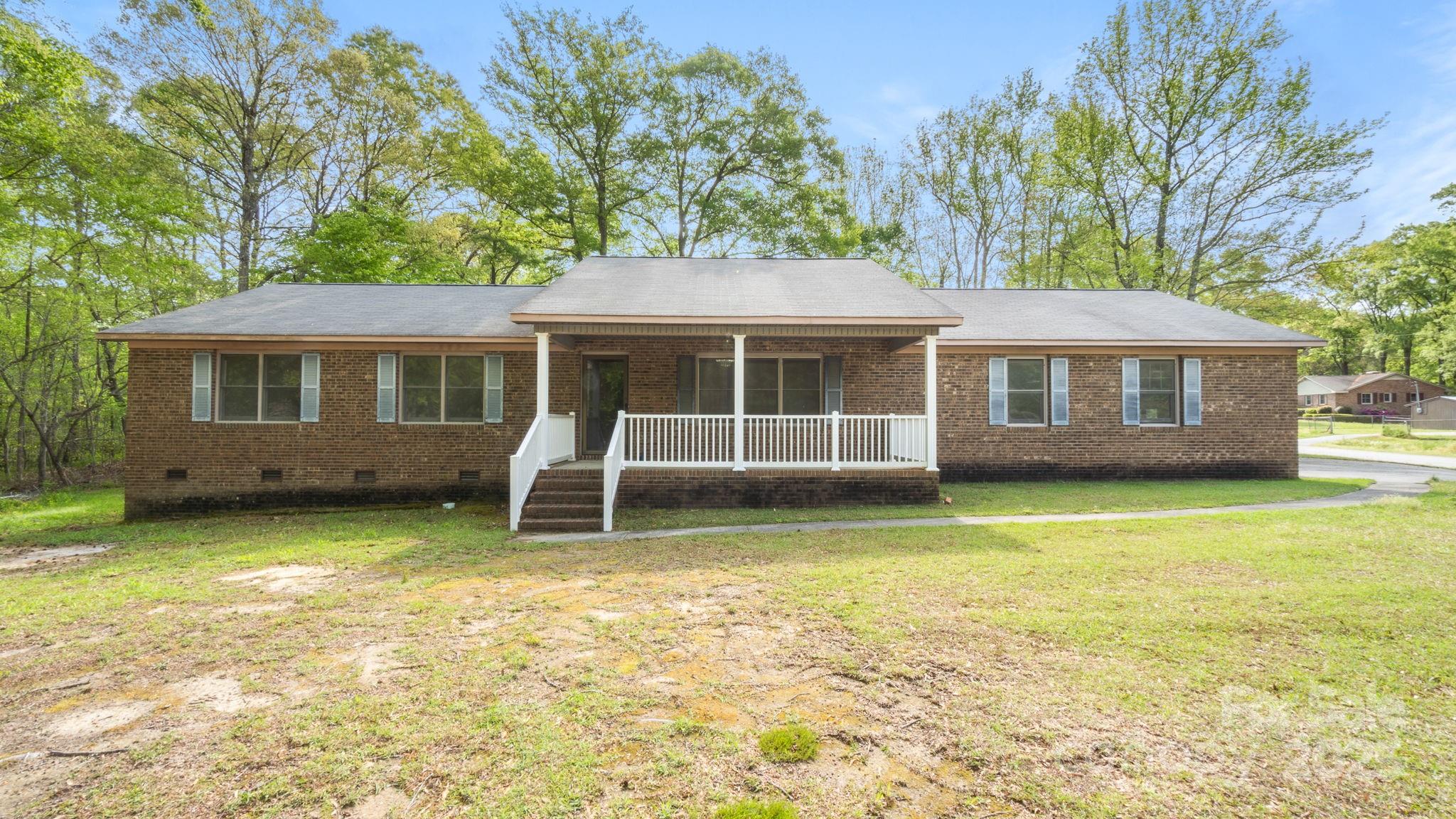 600 Community Lane Property Photo