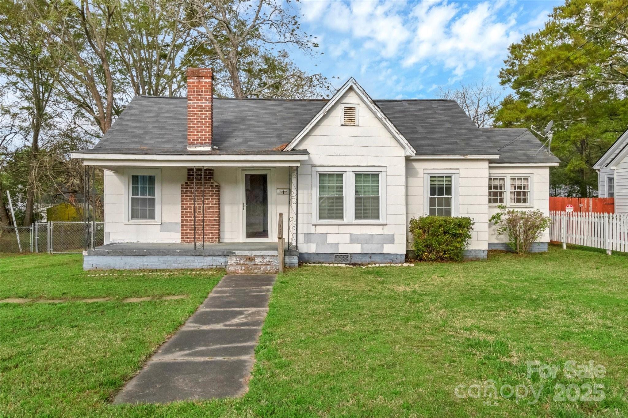 106 Courtland Street Property Photo