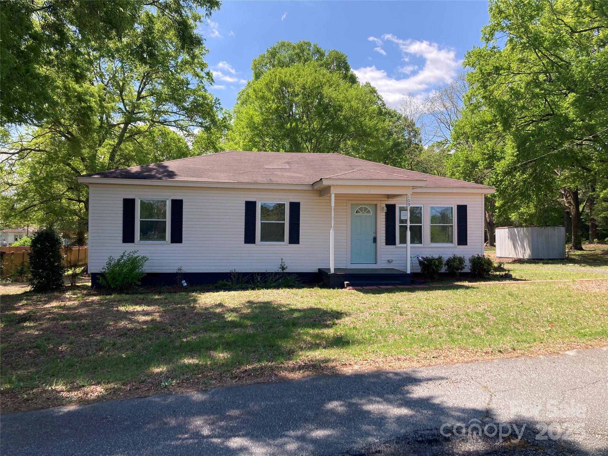 109 Barrett Road Property Photo