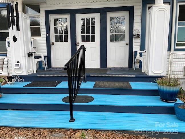 11 Old Candler Town Road Property Photo 3
