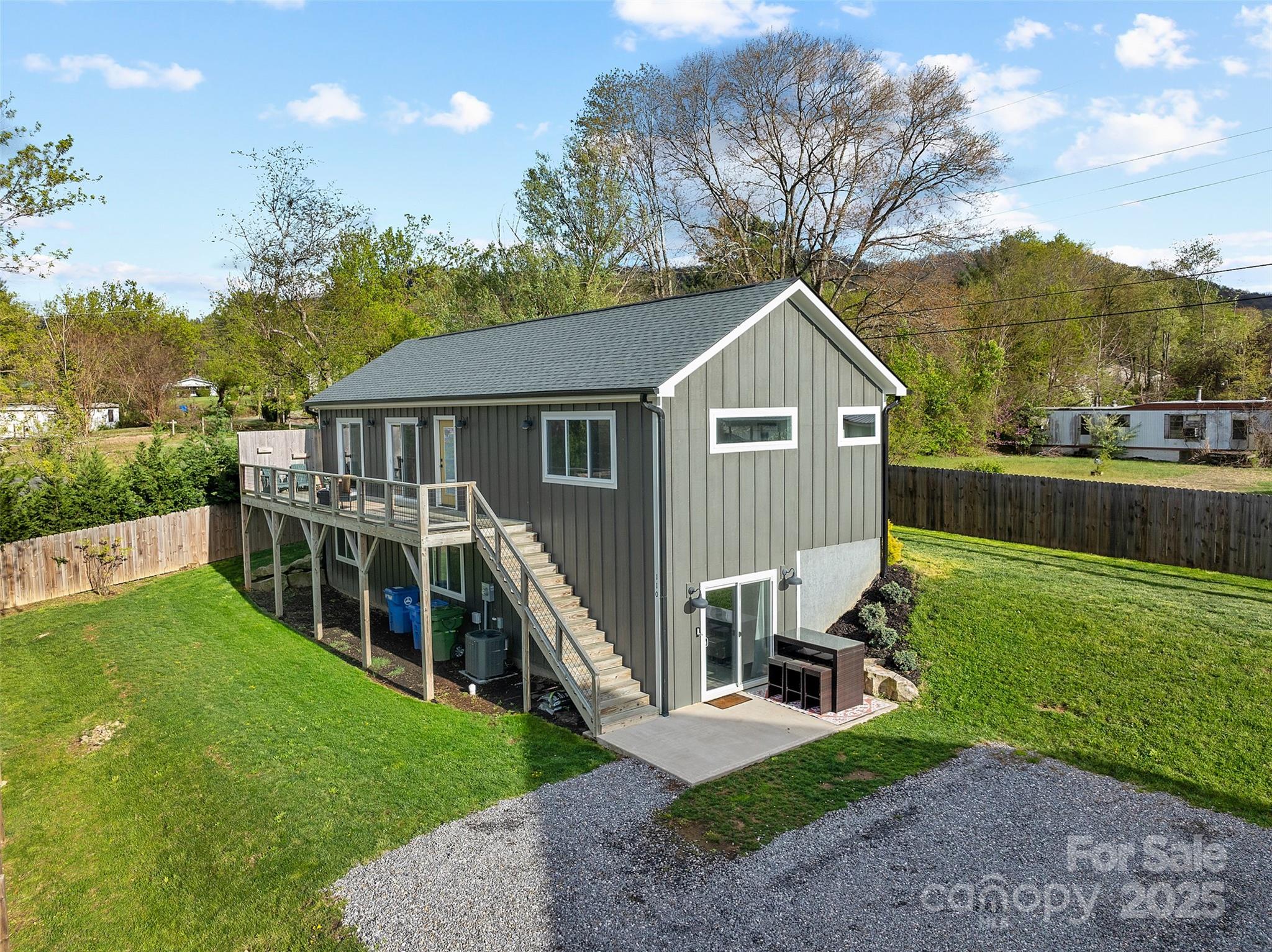 110 Hayden Way Property Photo
