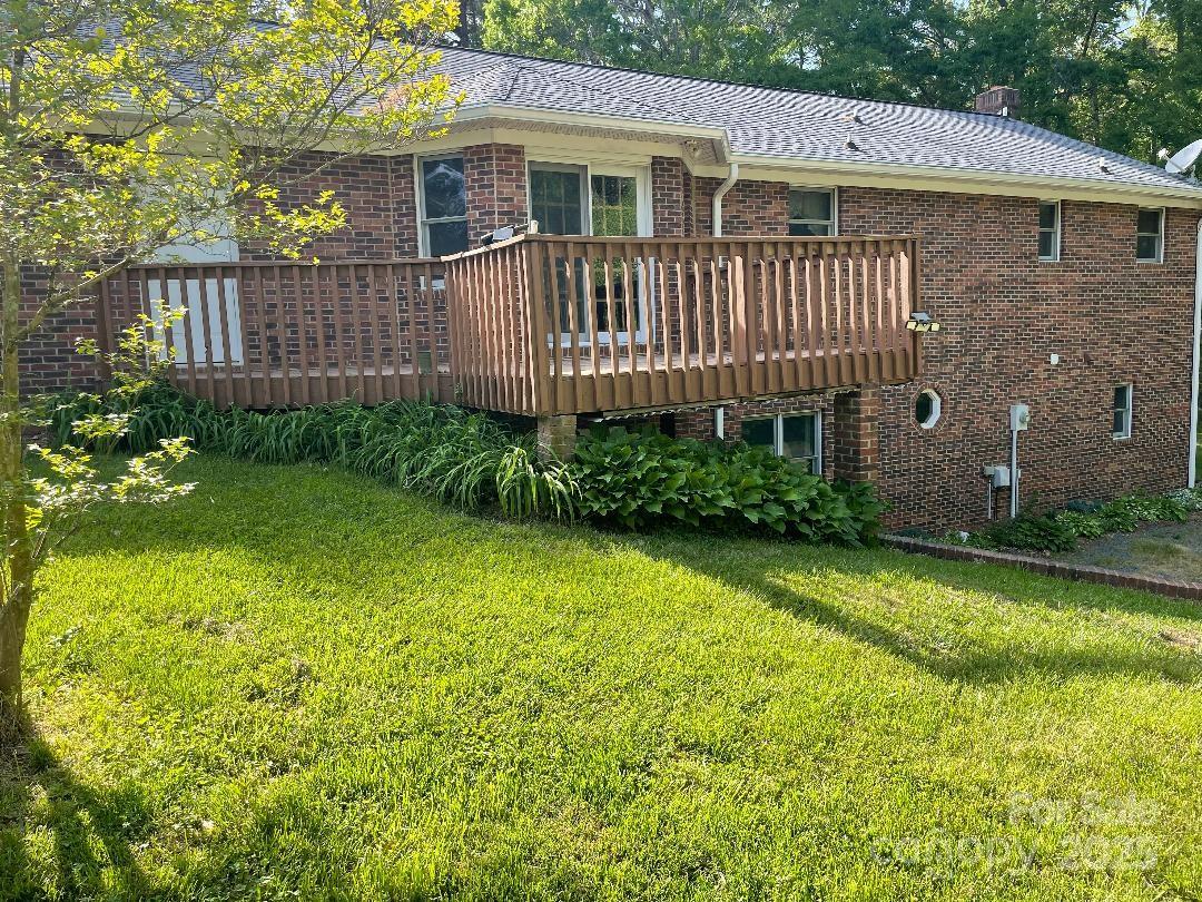 1300 Irish Potato Road Property Photo 7