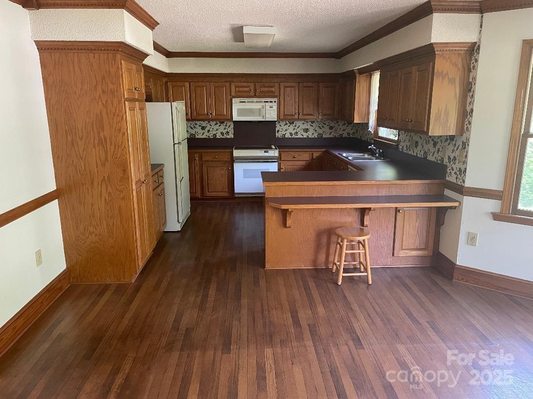 1300 Irish Potato Road Property Photo 13