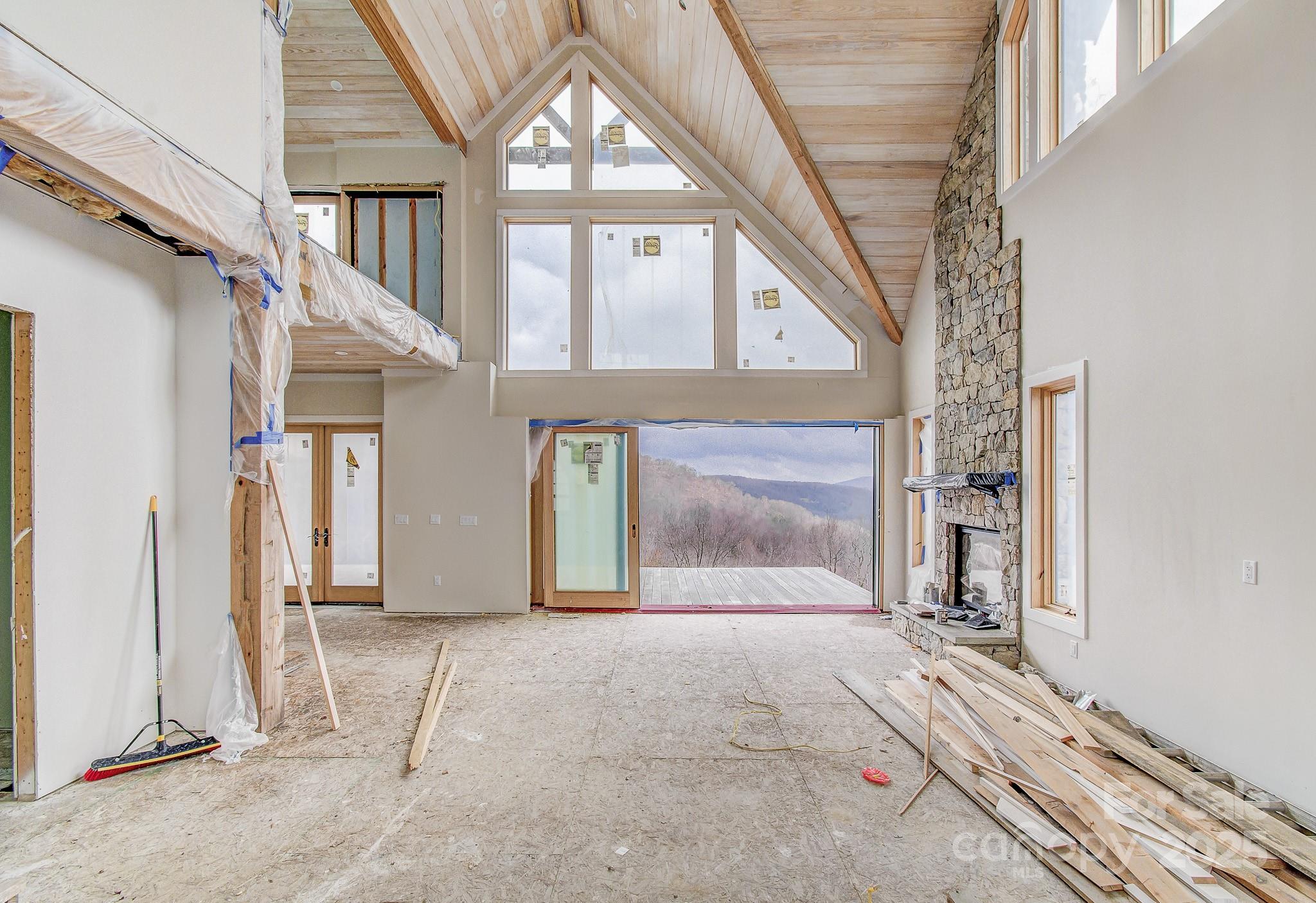 475 Dancing Bear Drive Property Photo 4