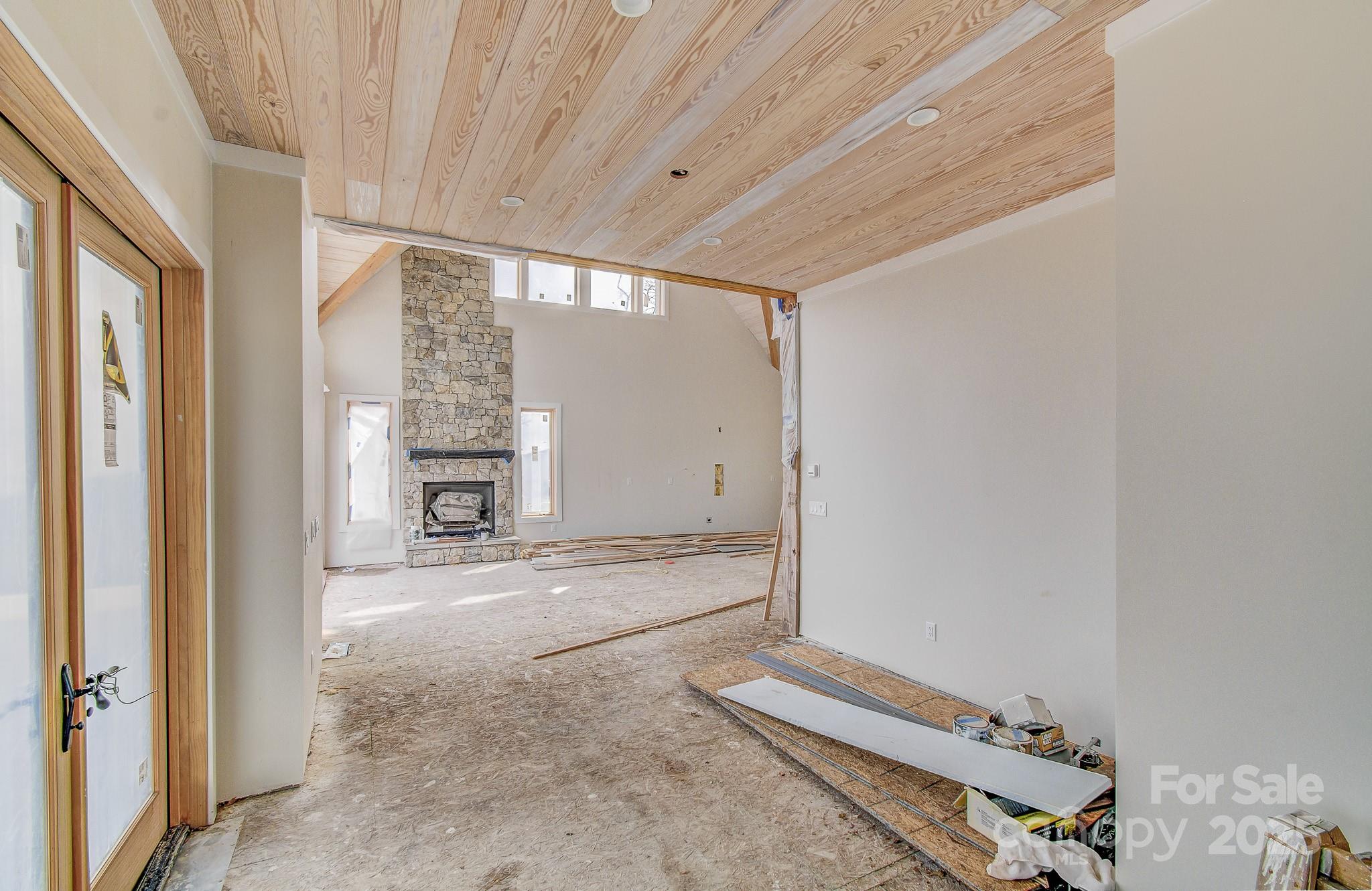 475 Dancing Bear Drive Property Photo 8