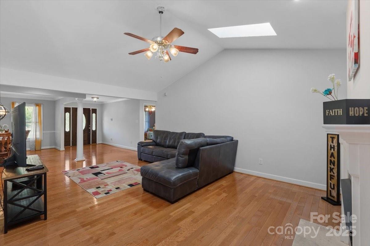 106 Zurich Lane Property Photo 23