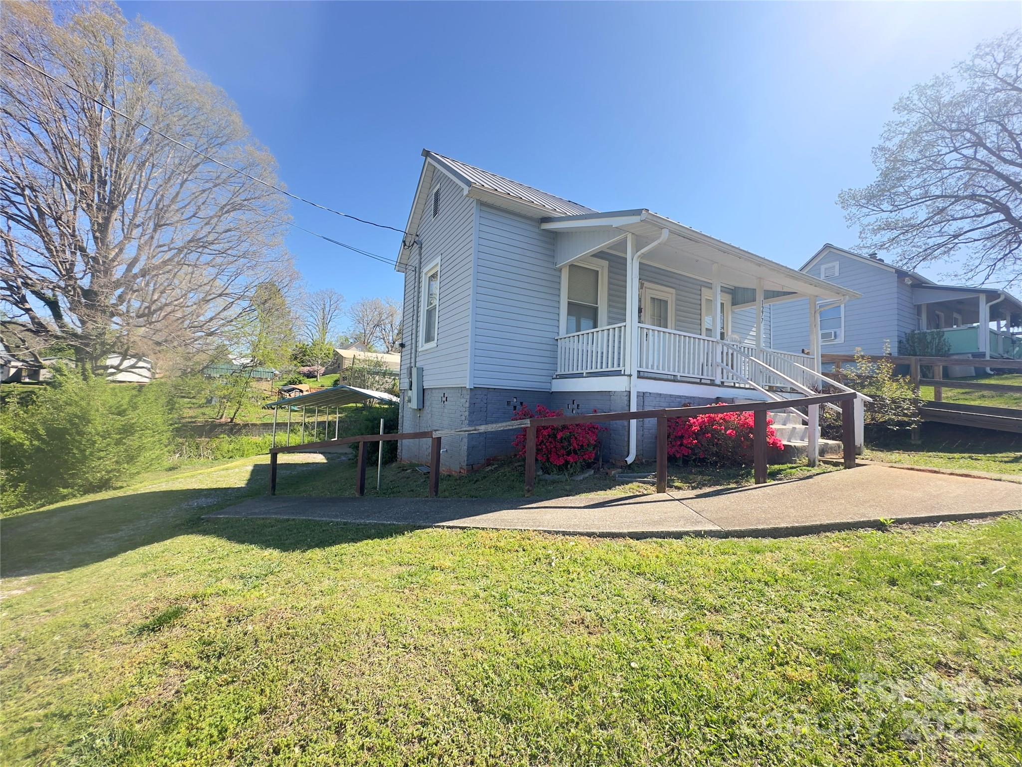 1277 Virginia Road Property Photo 1