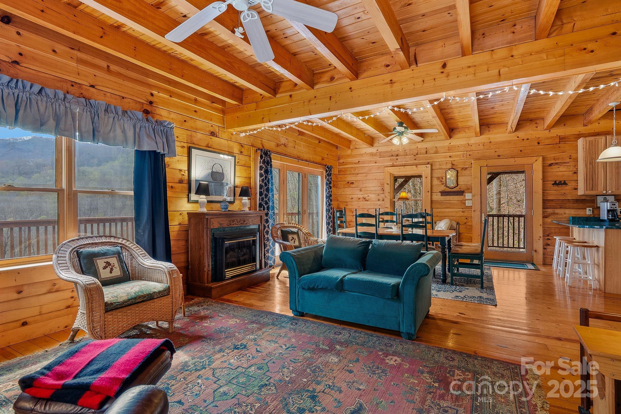 8020 Meadow Fork Road Property Photo 3