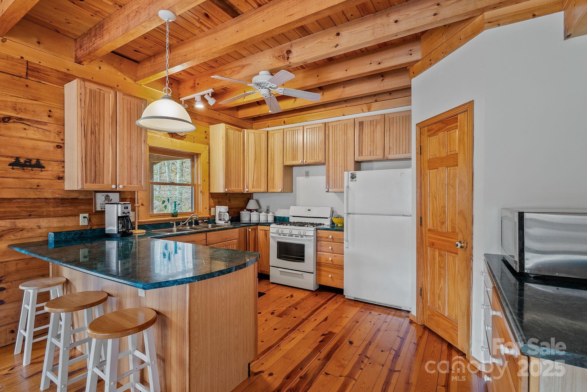 8020 Meadow Fork Road Property Photo 13
