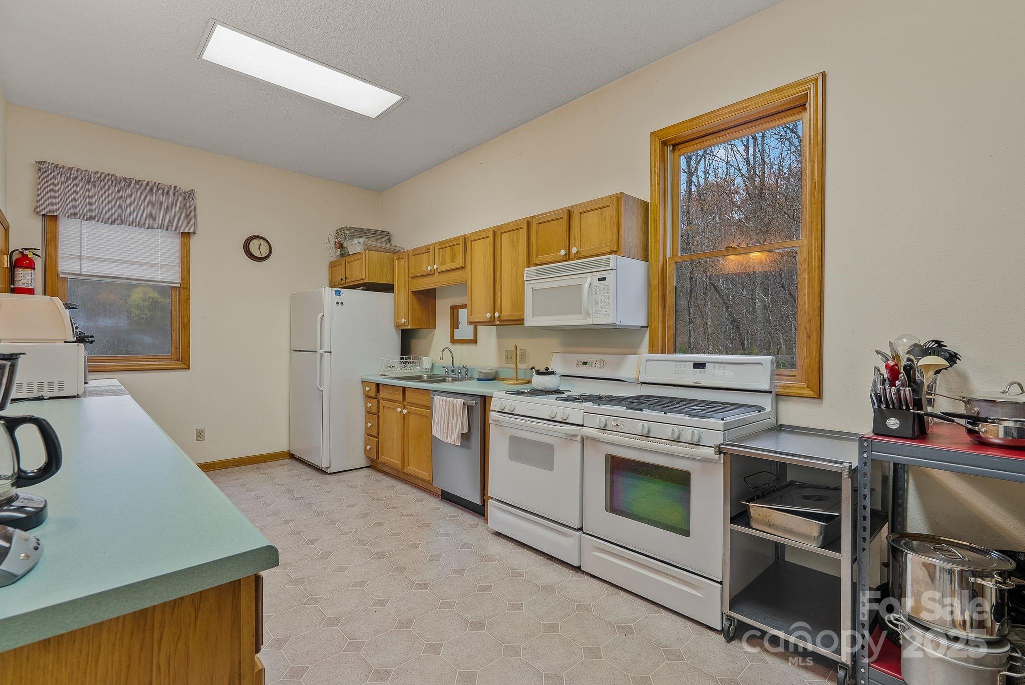 8020 Meadow Fork Road Property Photo 33