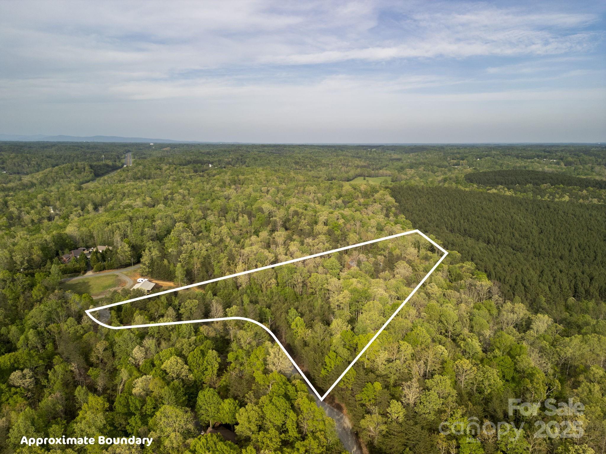 00 Sasafras Ridge Property Photo 4