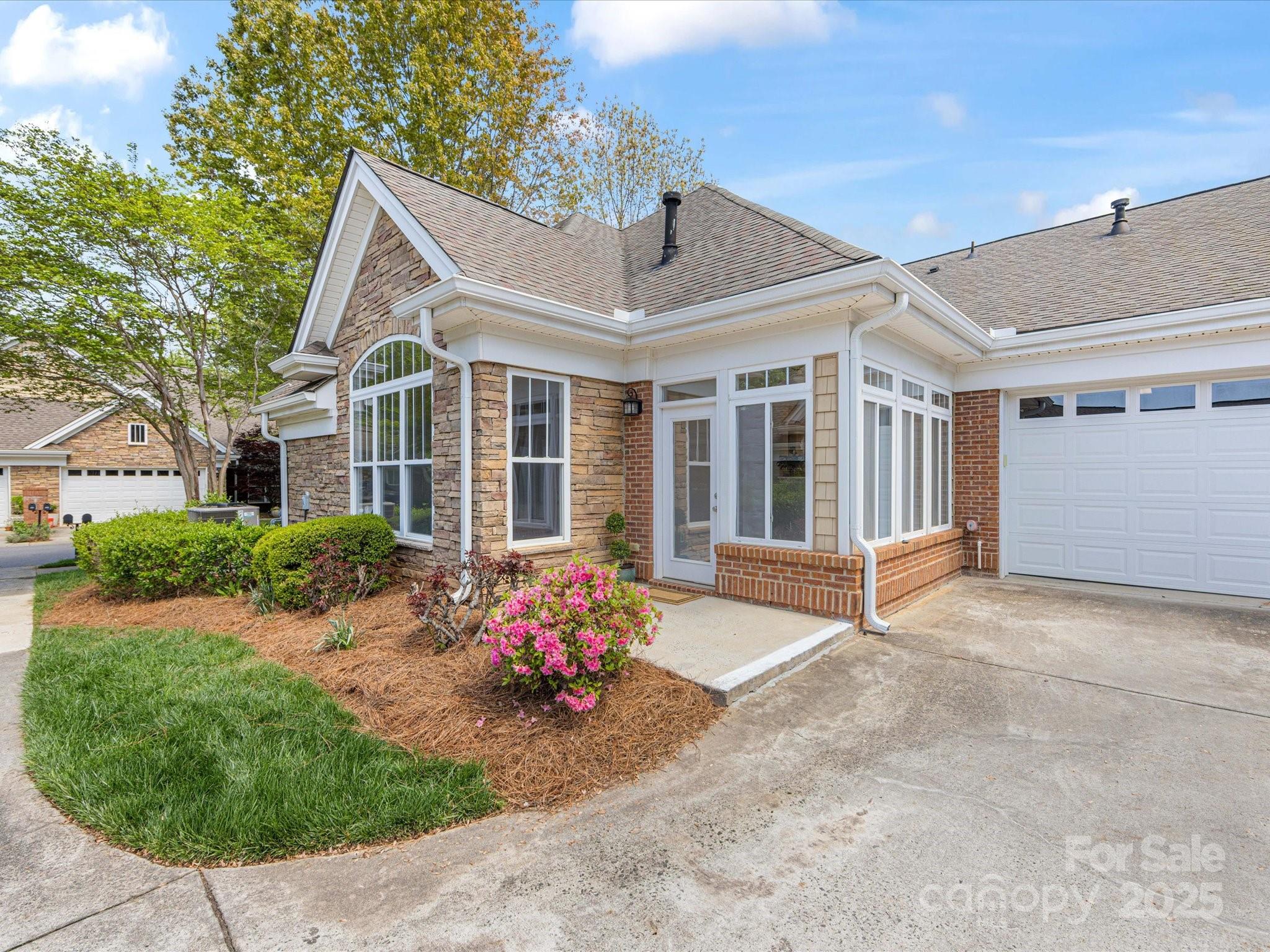 2874 Bellasera Way Property Photo