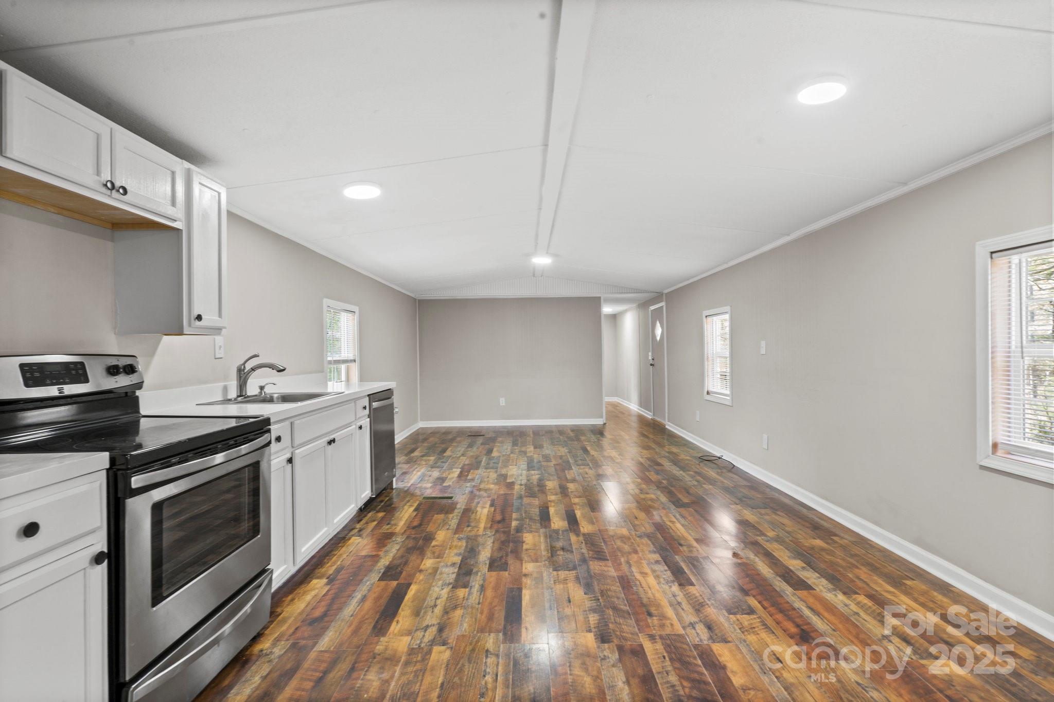 27306 Real Estate Listings Main Image