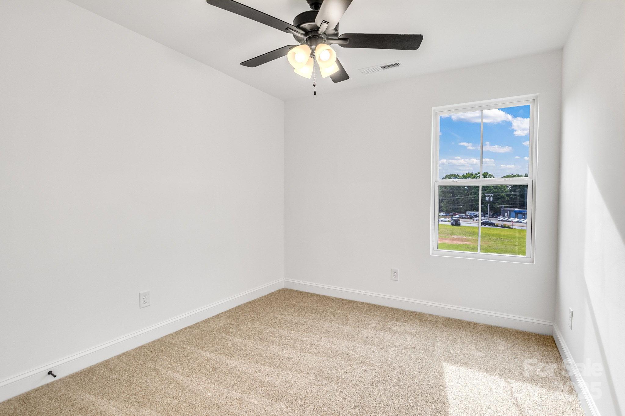 304 And 306 Buford Drive Property Photo 16