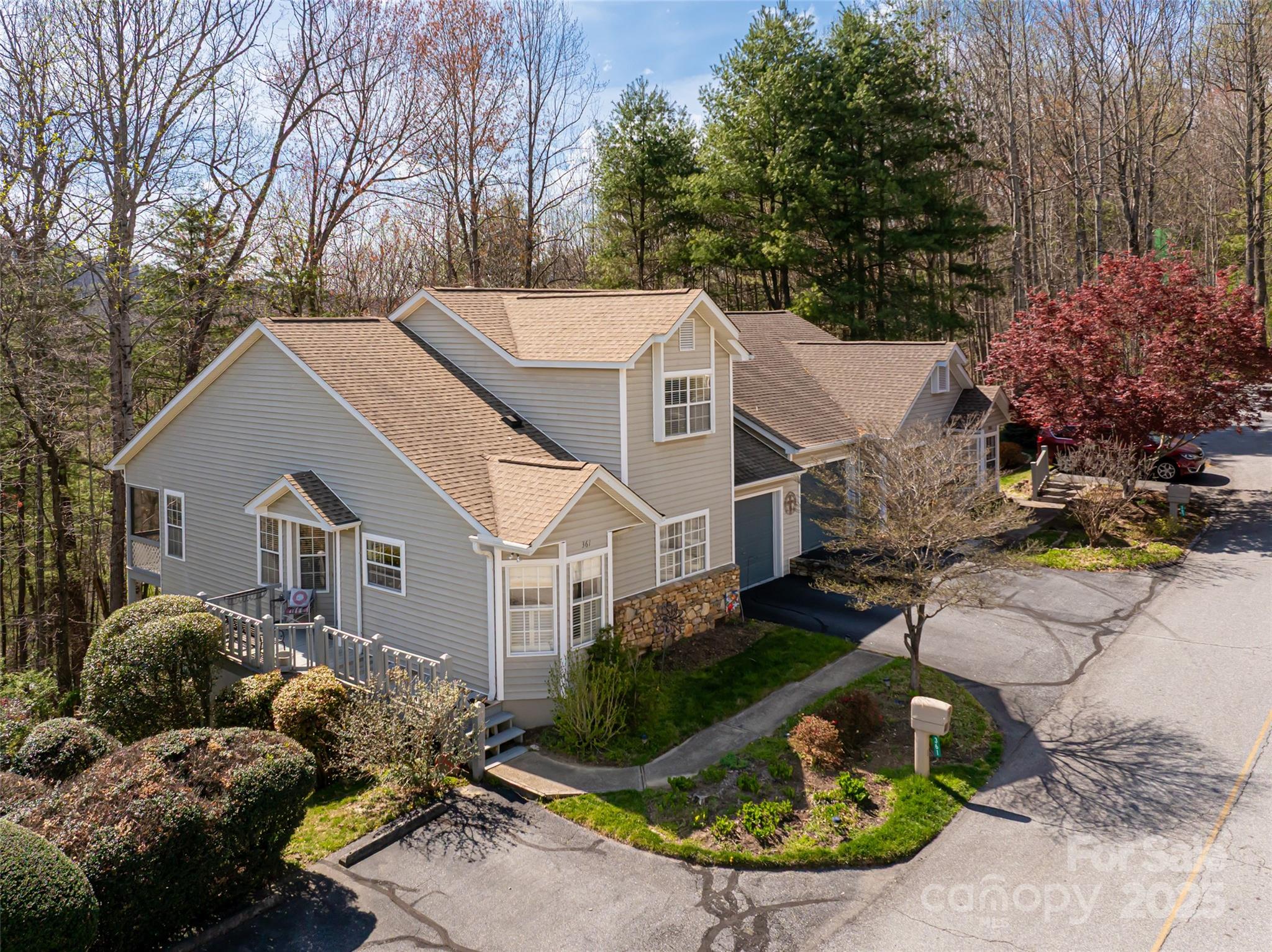 361 Laurel Park Place Property Photo 2