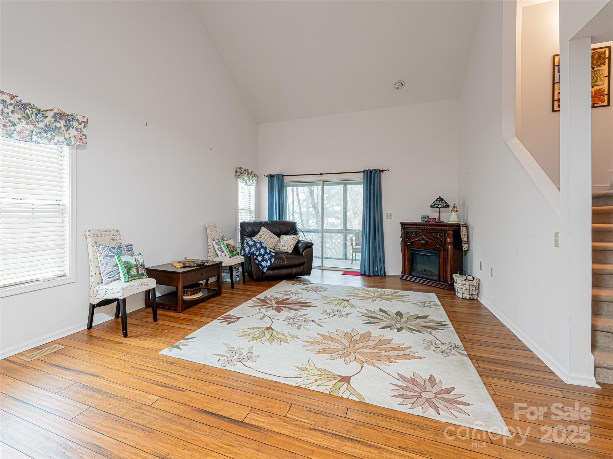 361 Laurel Park Place Property Photo 5