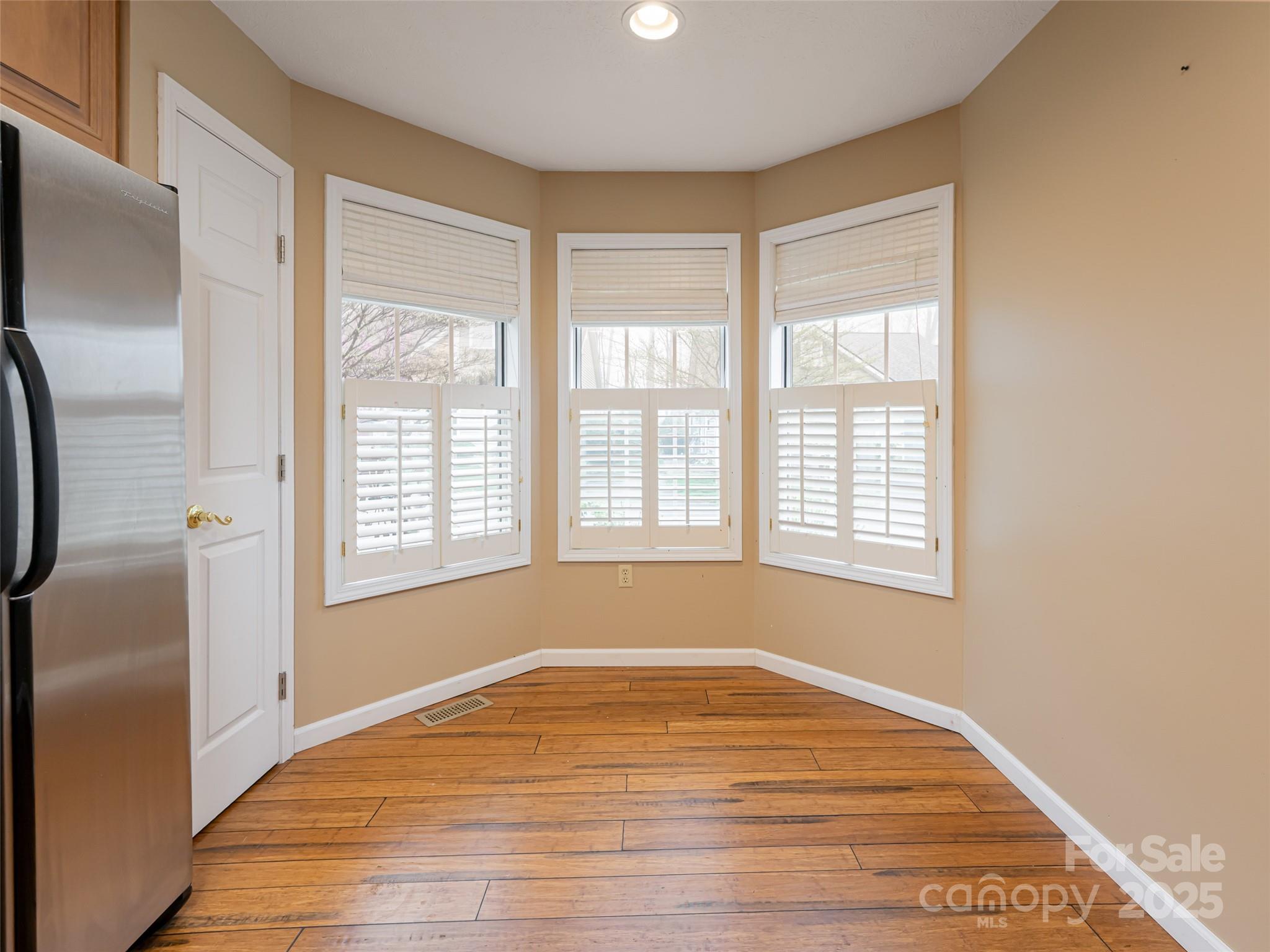 361 Laurel Park Place Property Photo 12