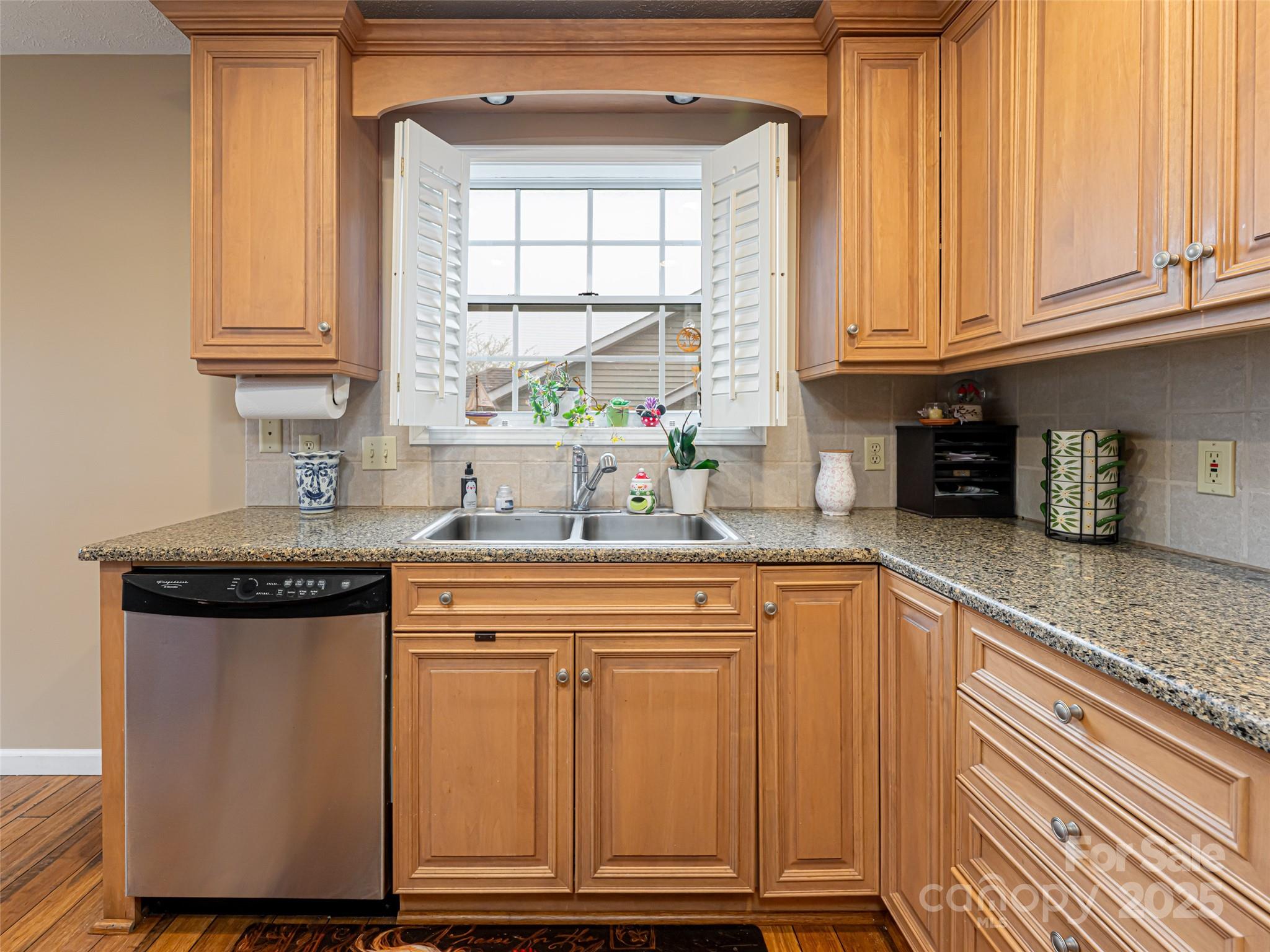 361 Laurel Park Place Property Photo 15