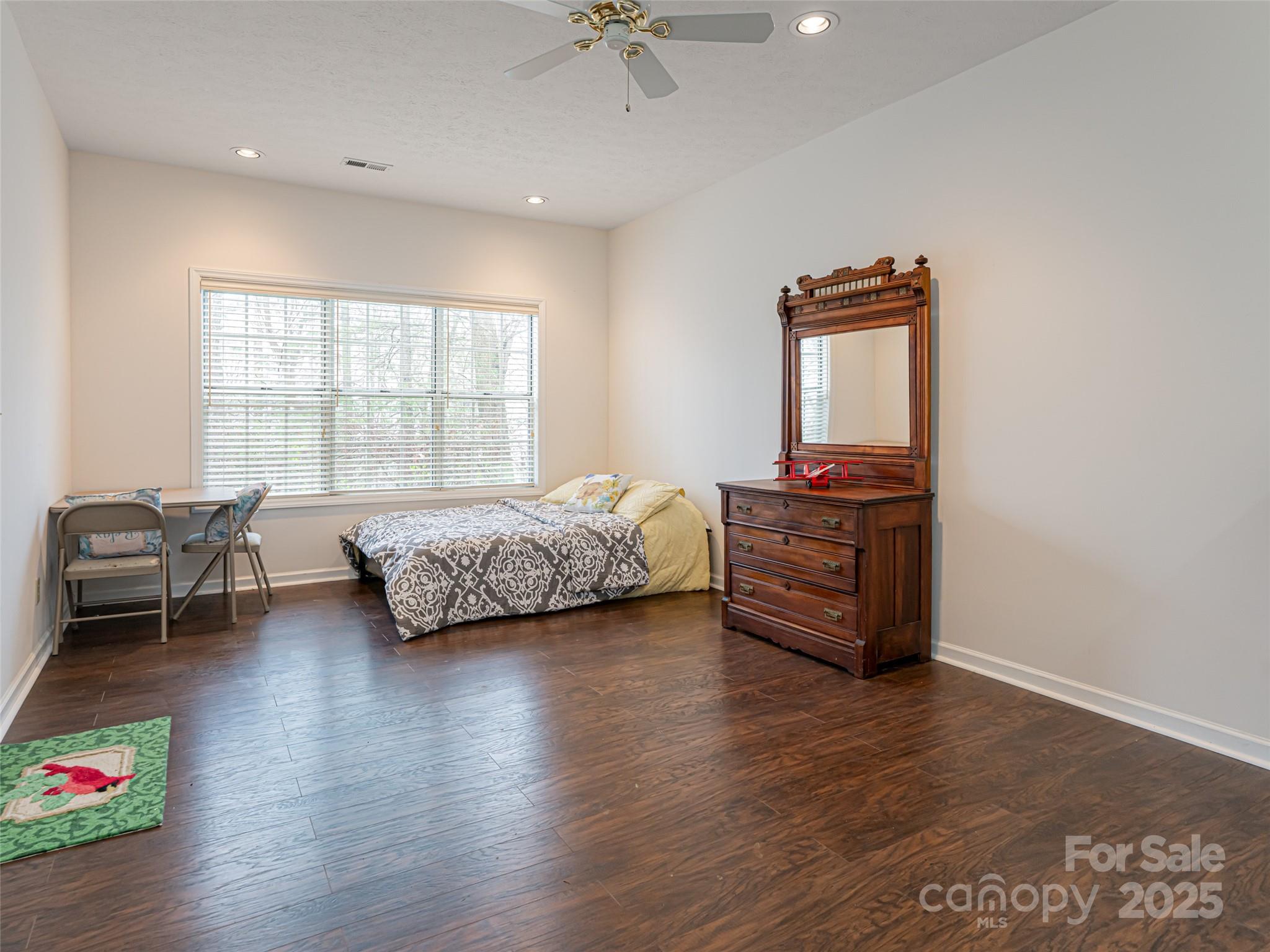 361 Laurel Park Place Property Photo 30