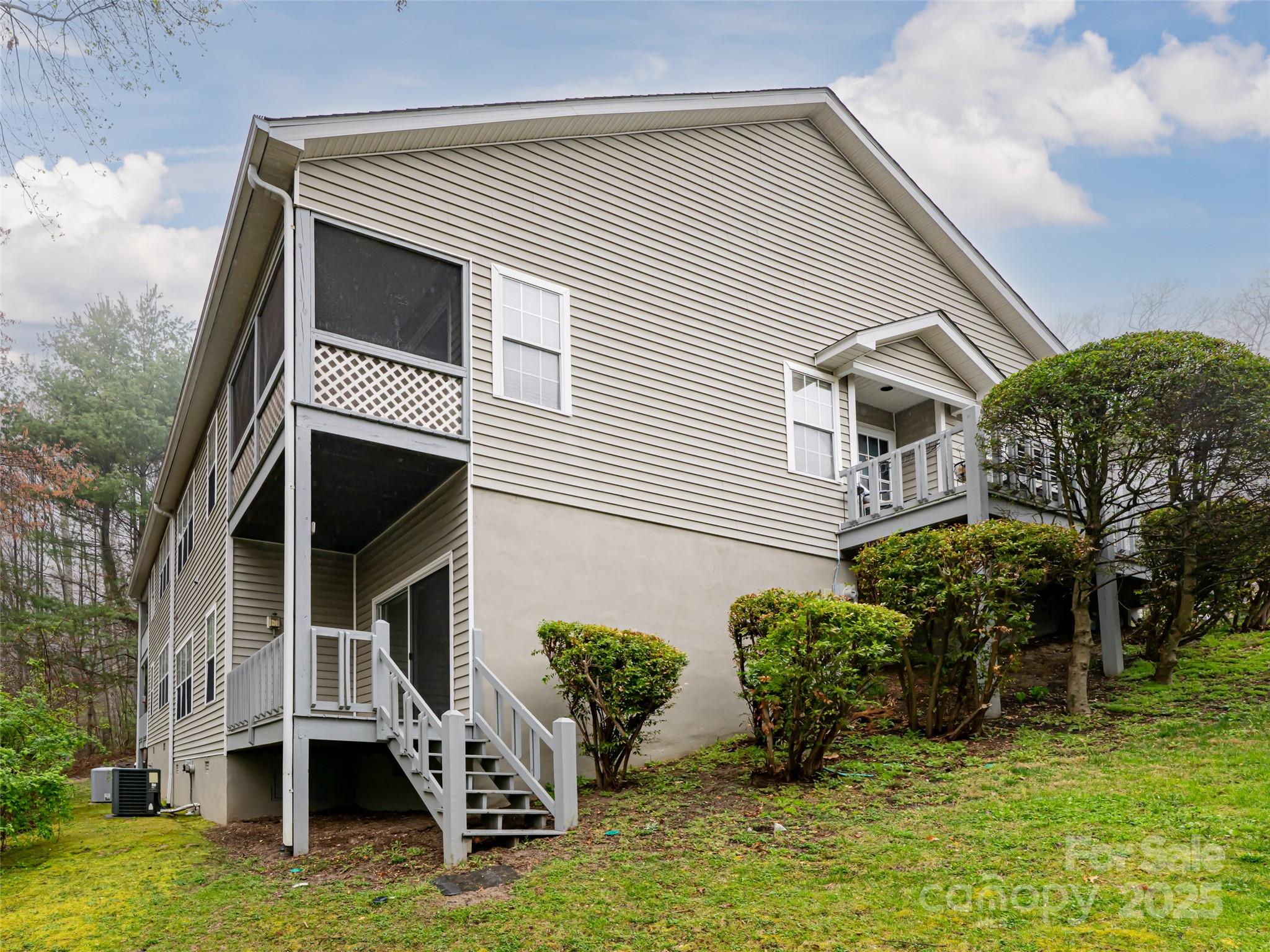 361 Laurel Park Place Property Photo 35