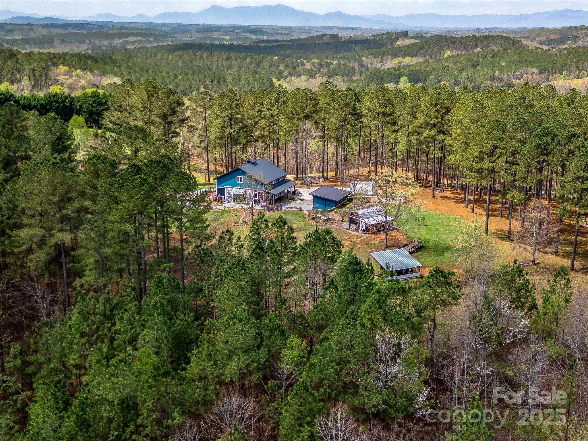 142 Riverside Drive Property Photo