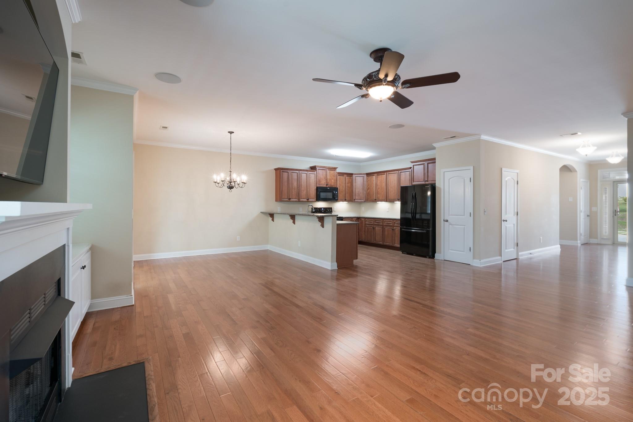 5135 Norway Lane Property Photo 7