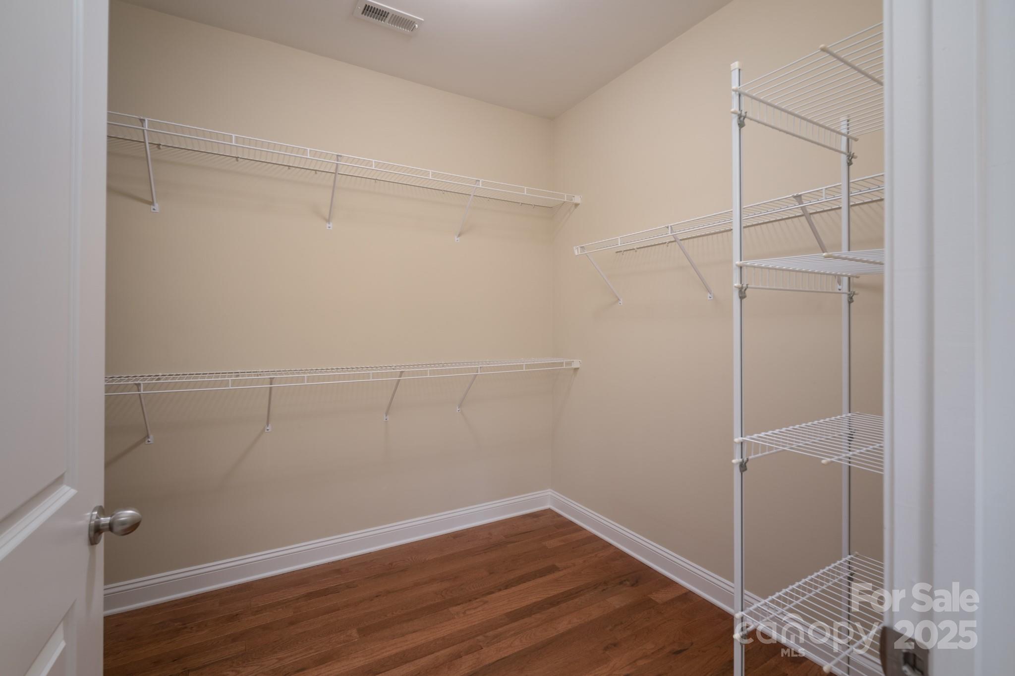 5135 Norway Lane Property Photo 16