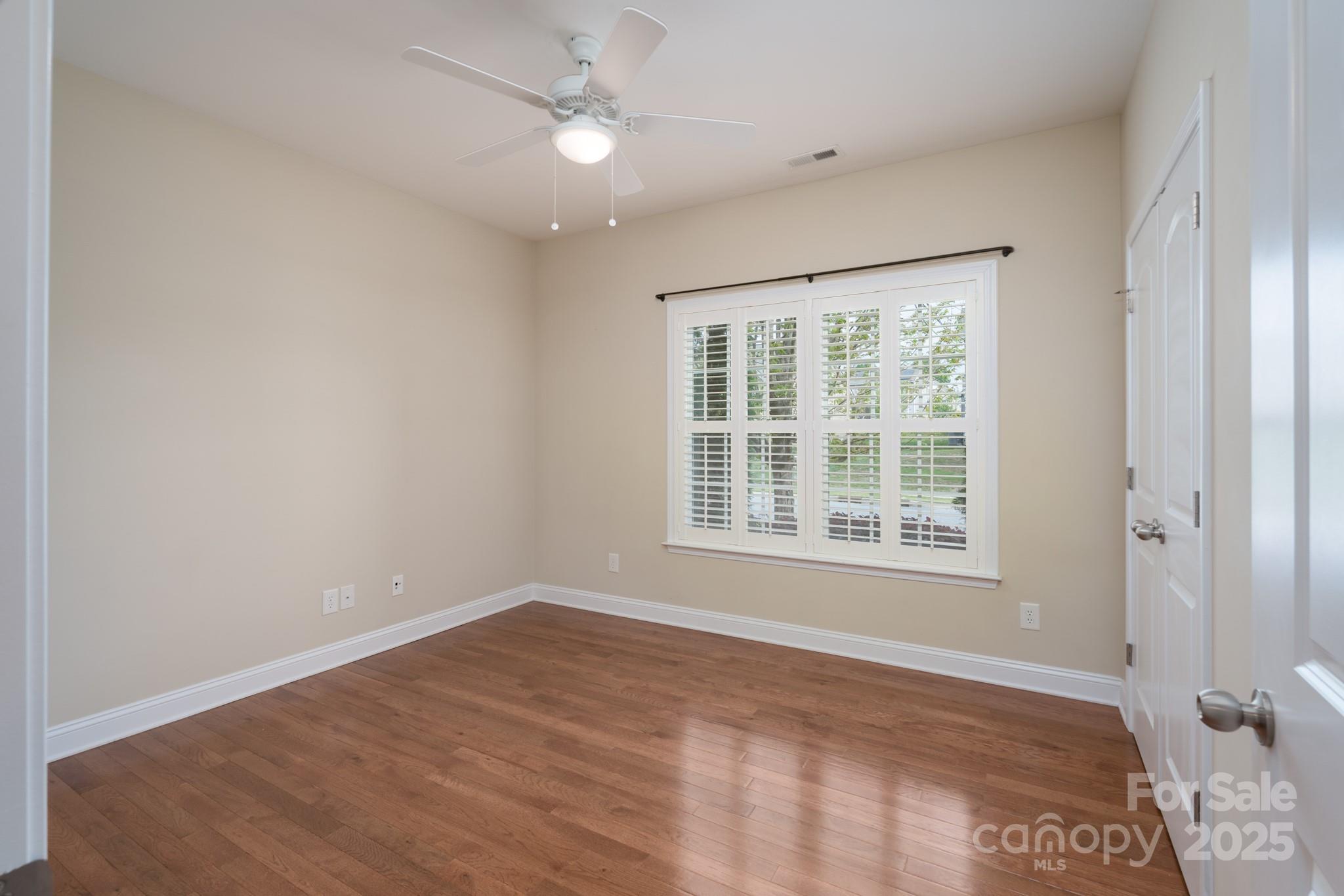 5135 Norway Lane Property Photo 17