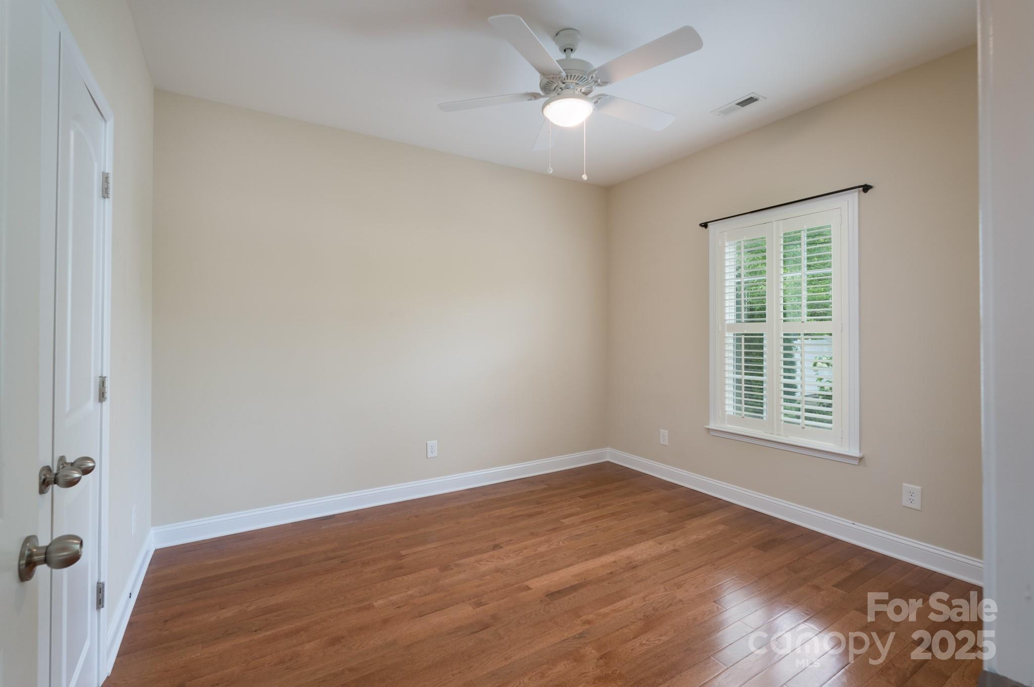 5135 Norway Lane Property Photo 18