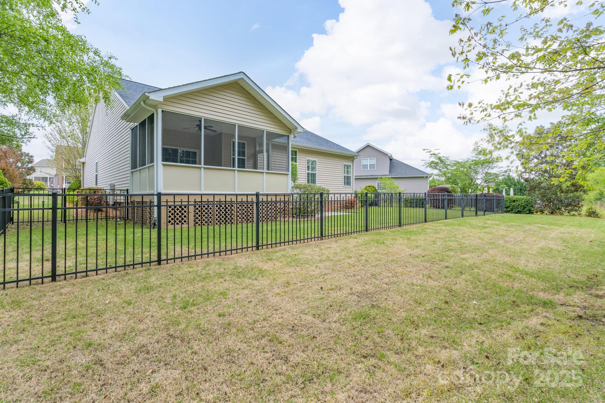 5135 Norway Lane Property Photo 26