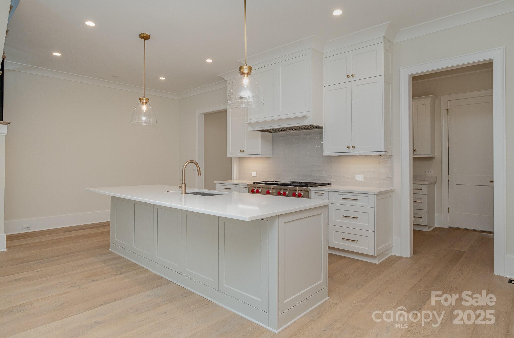 2924 Sharon View Road B Property Photo 6