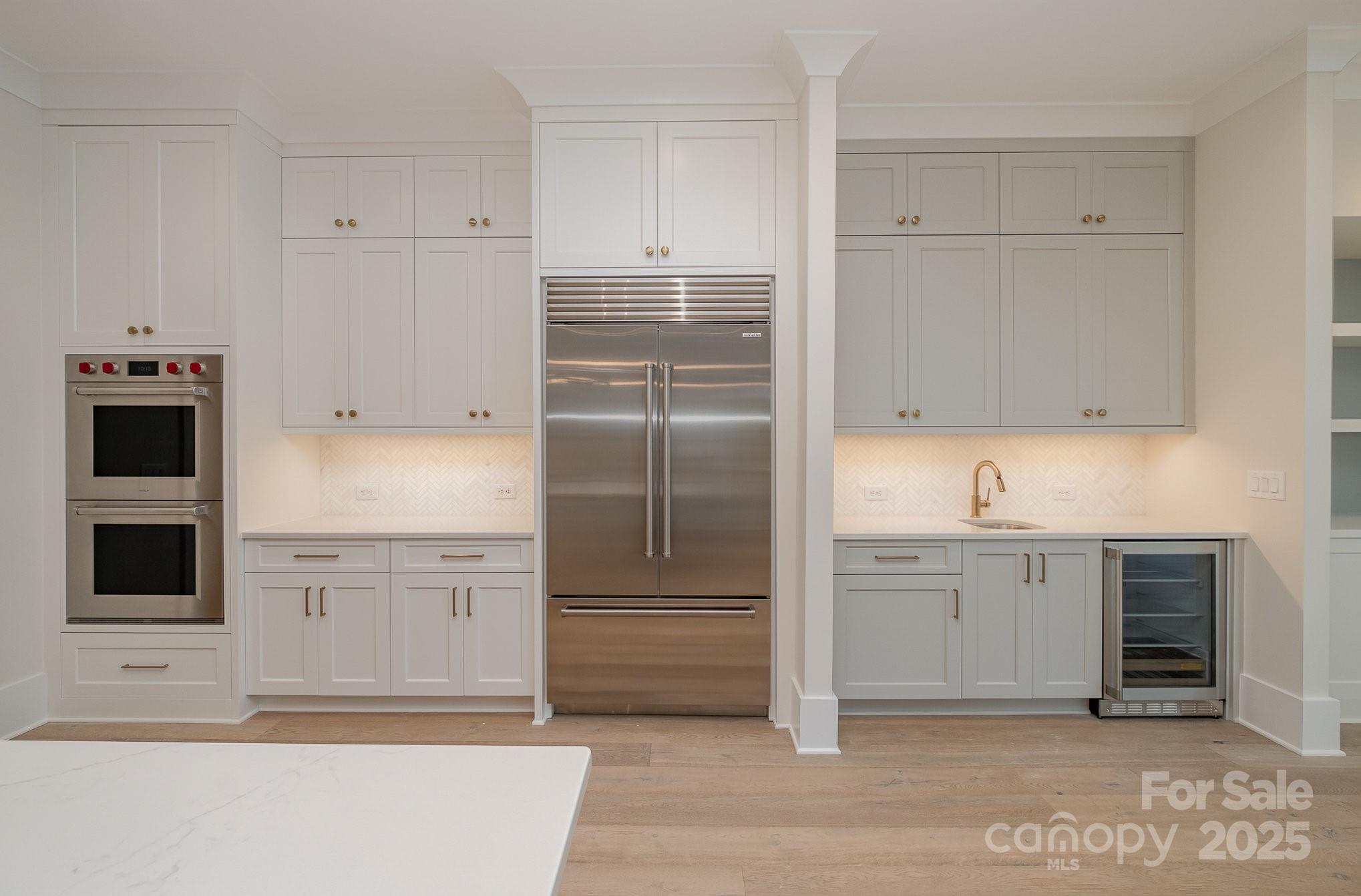 2924 Sharon View Road B Property Photo 8