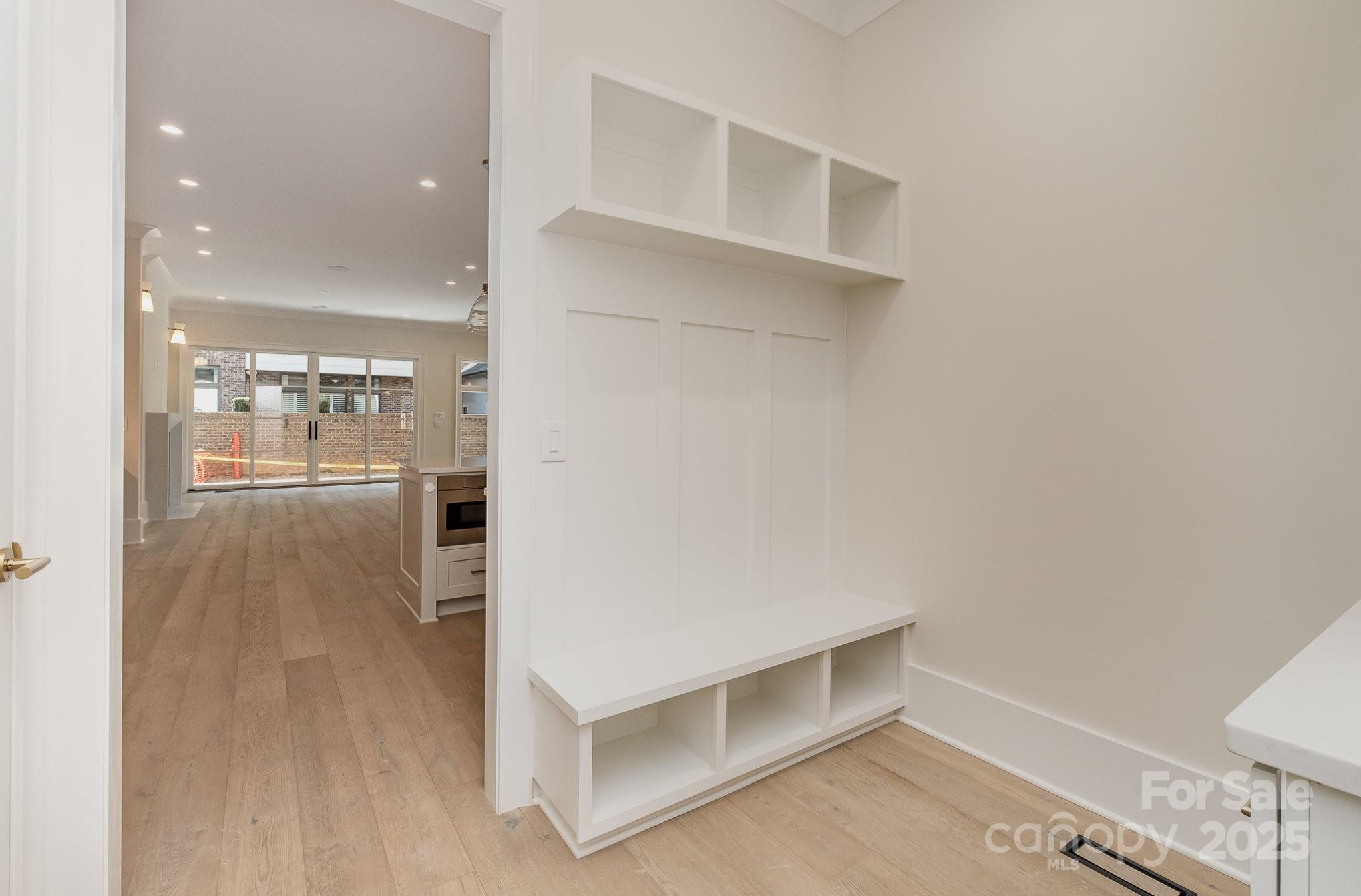 2924 Sharon View Road B Property Photo 11