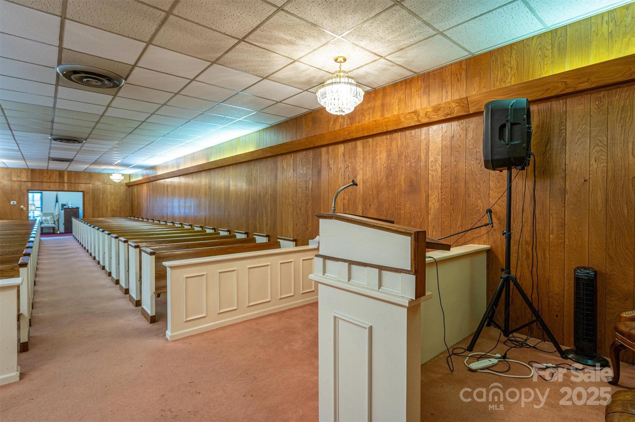 220 S Broad Street Property Photo 16