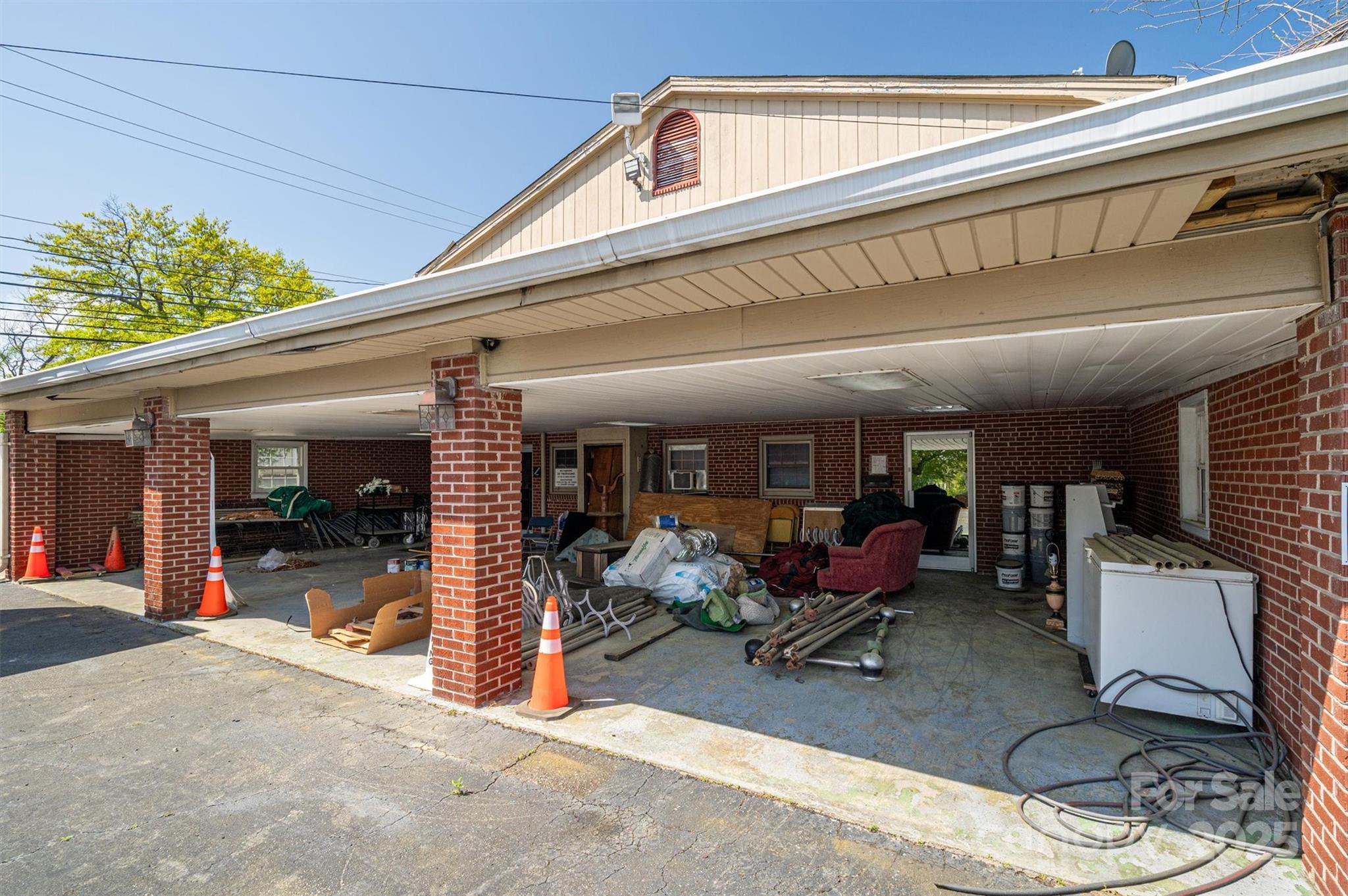 220 S Broad Street Property Photo 33