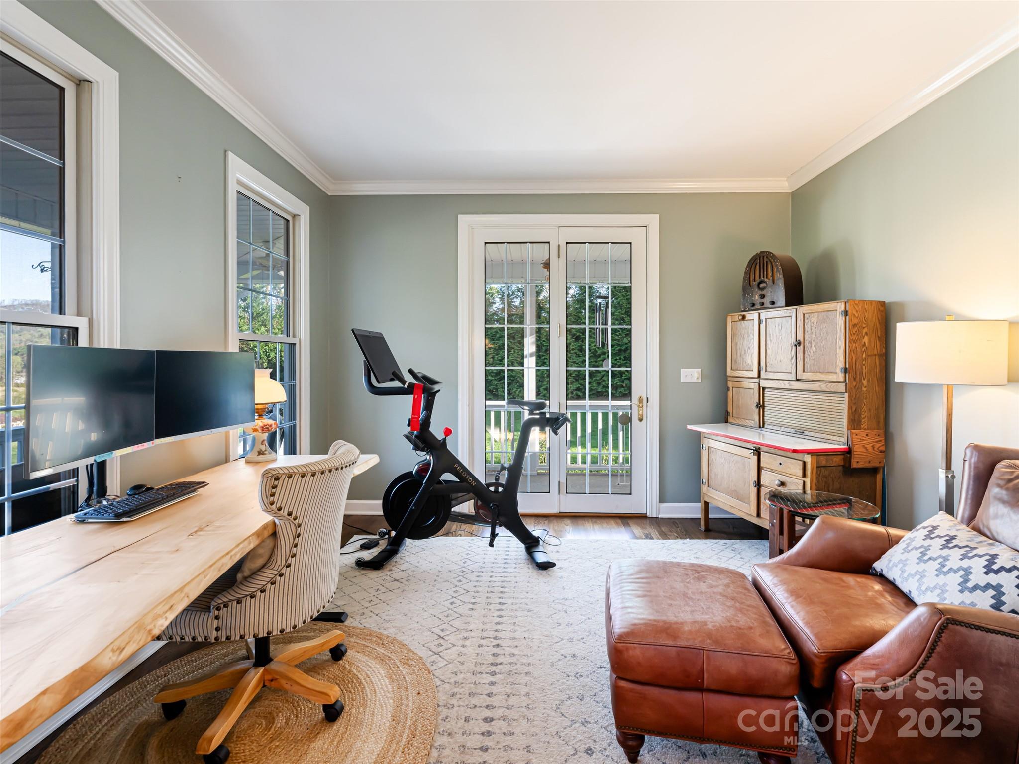 9 Meadow Glen Drive Property Photo 5