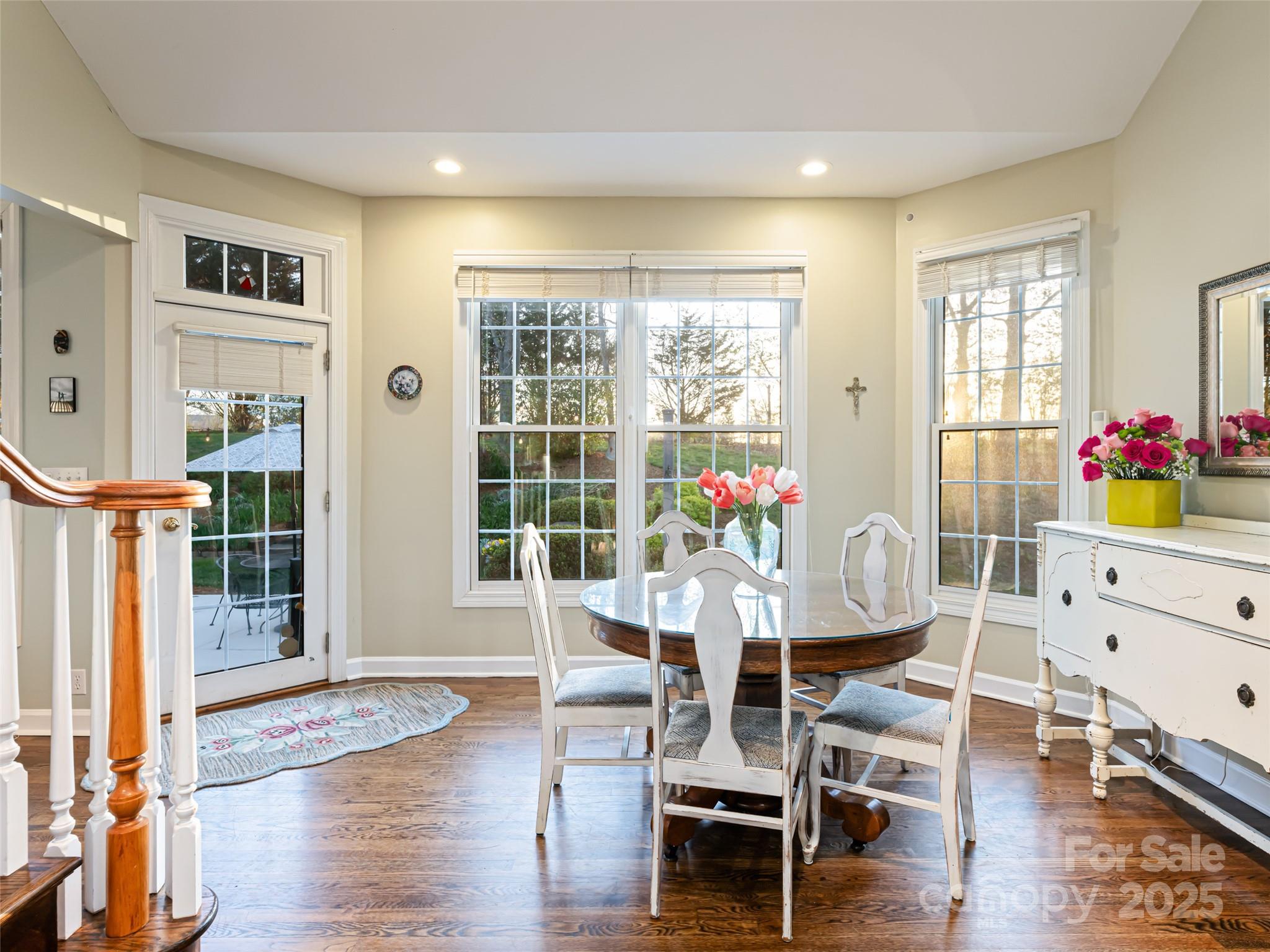 9 Meadow Glen Drive Property Photo 14