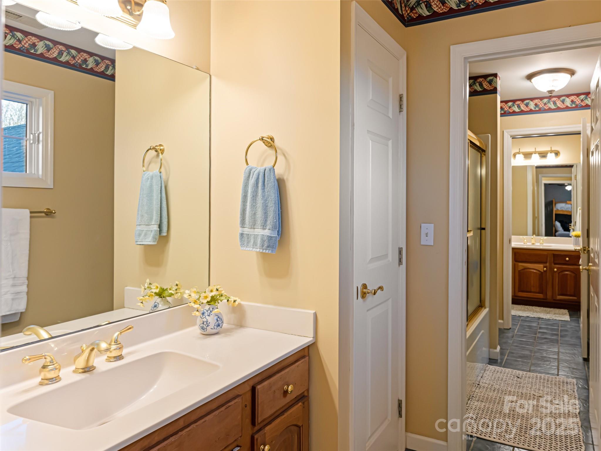 9 Meadow Glen Drive Property Photo 28