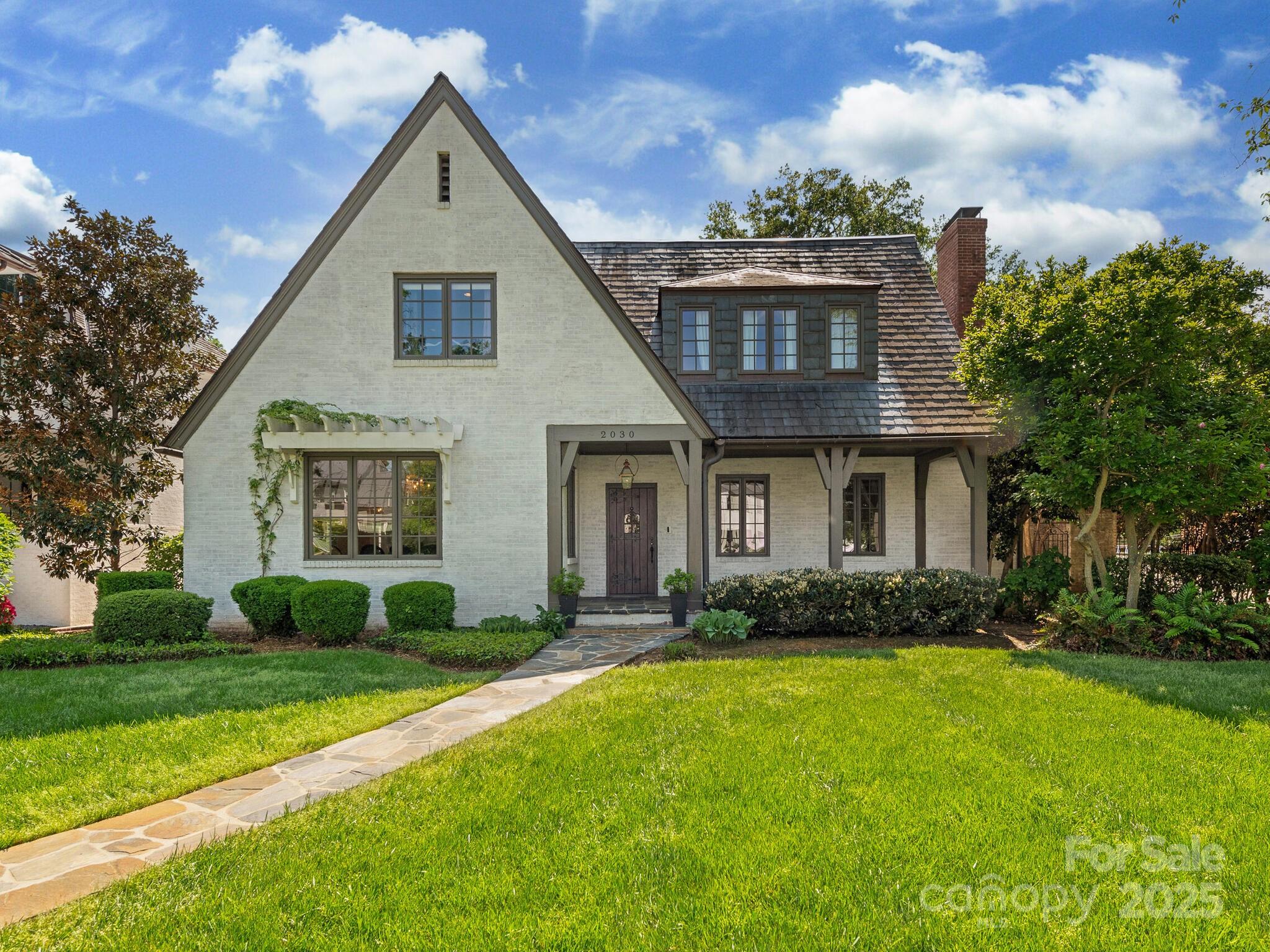 2030 Radcliffe Avenue Property Photo