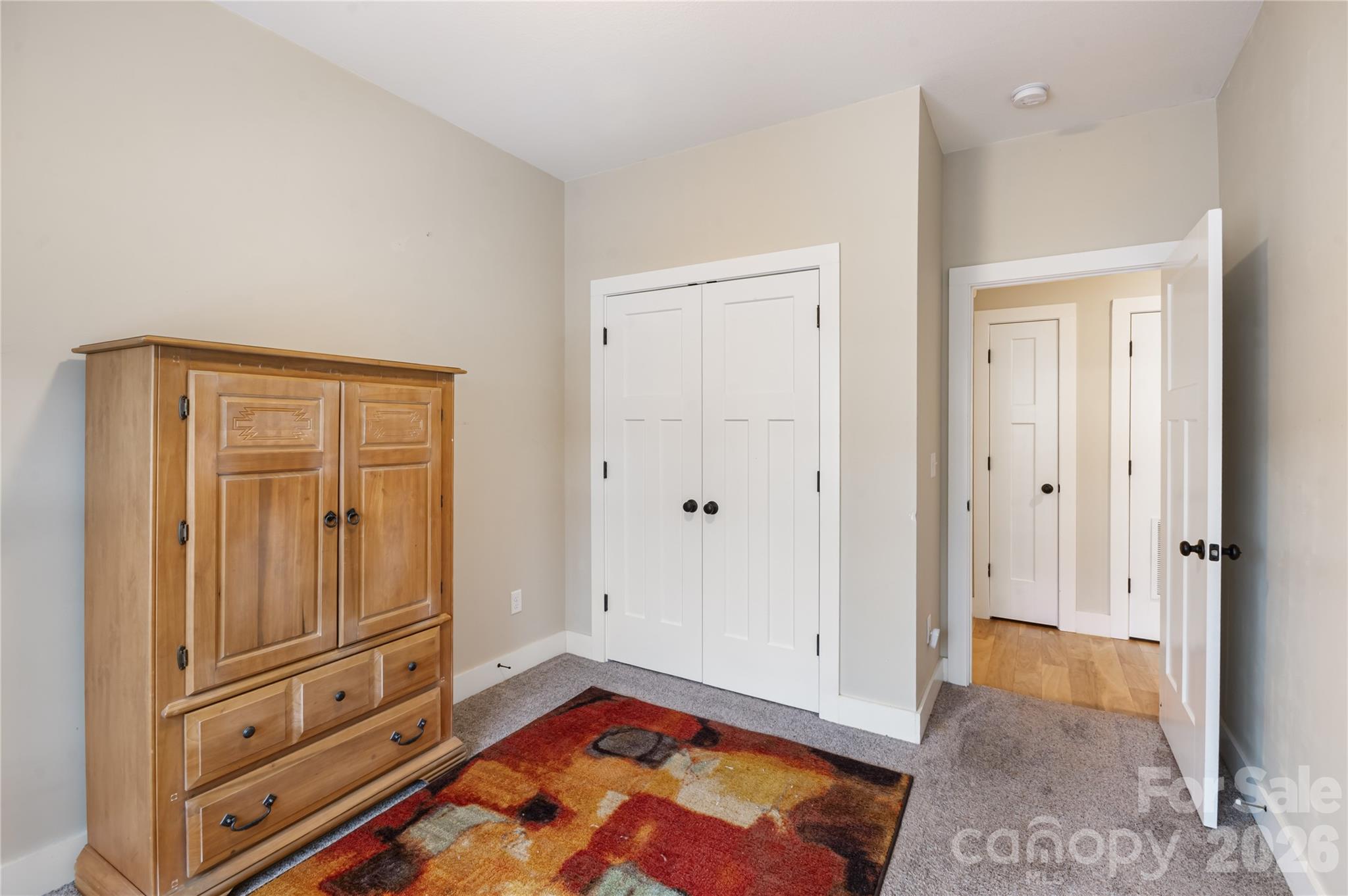 124 Foxden Drive 303 Property Photo 8