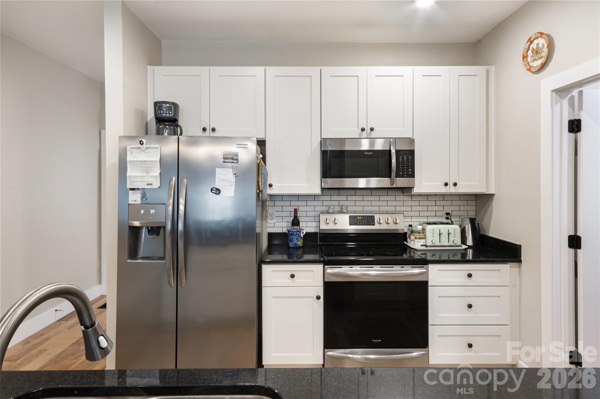 124 Foxden Drive 303 Property Photo 11