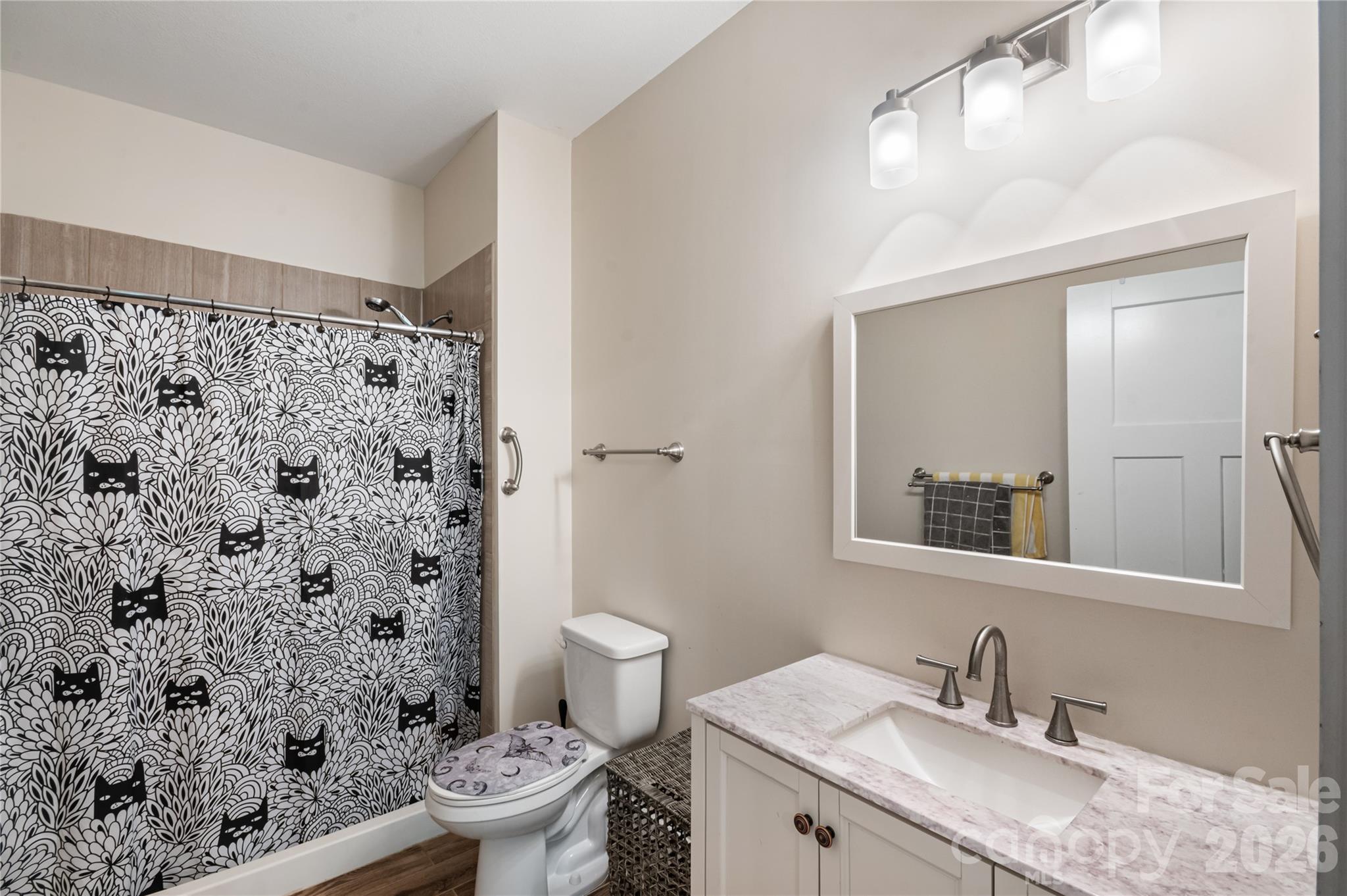 124 Foxden Drive 303 Property Photo 16